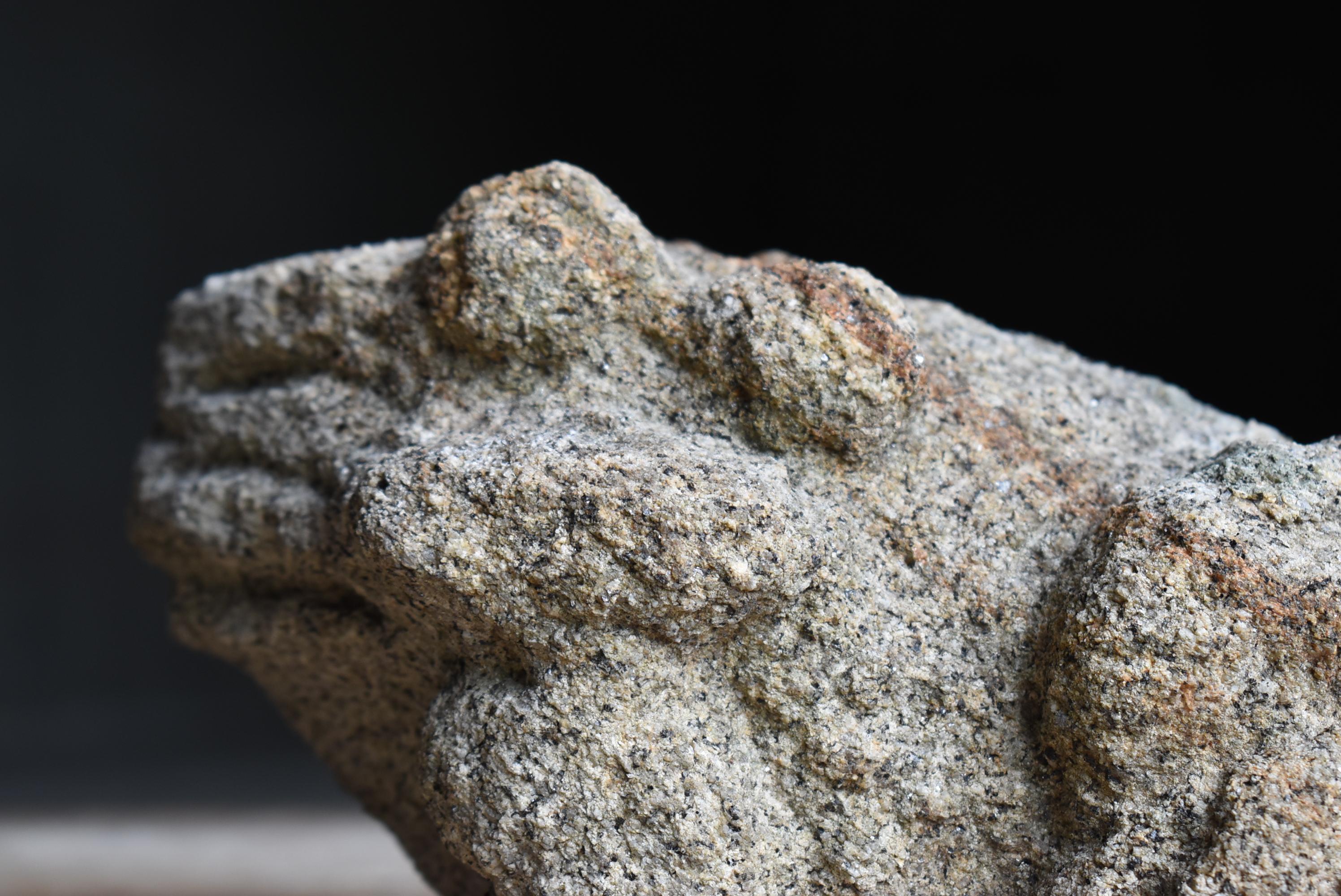 Rana japonesa antigua tallada en piedra Periodo Edo 1800-1860 / Escultura Wabi Sabi Piedra en venta