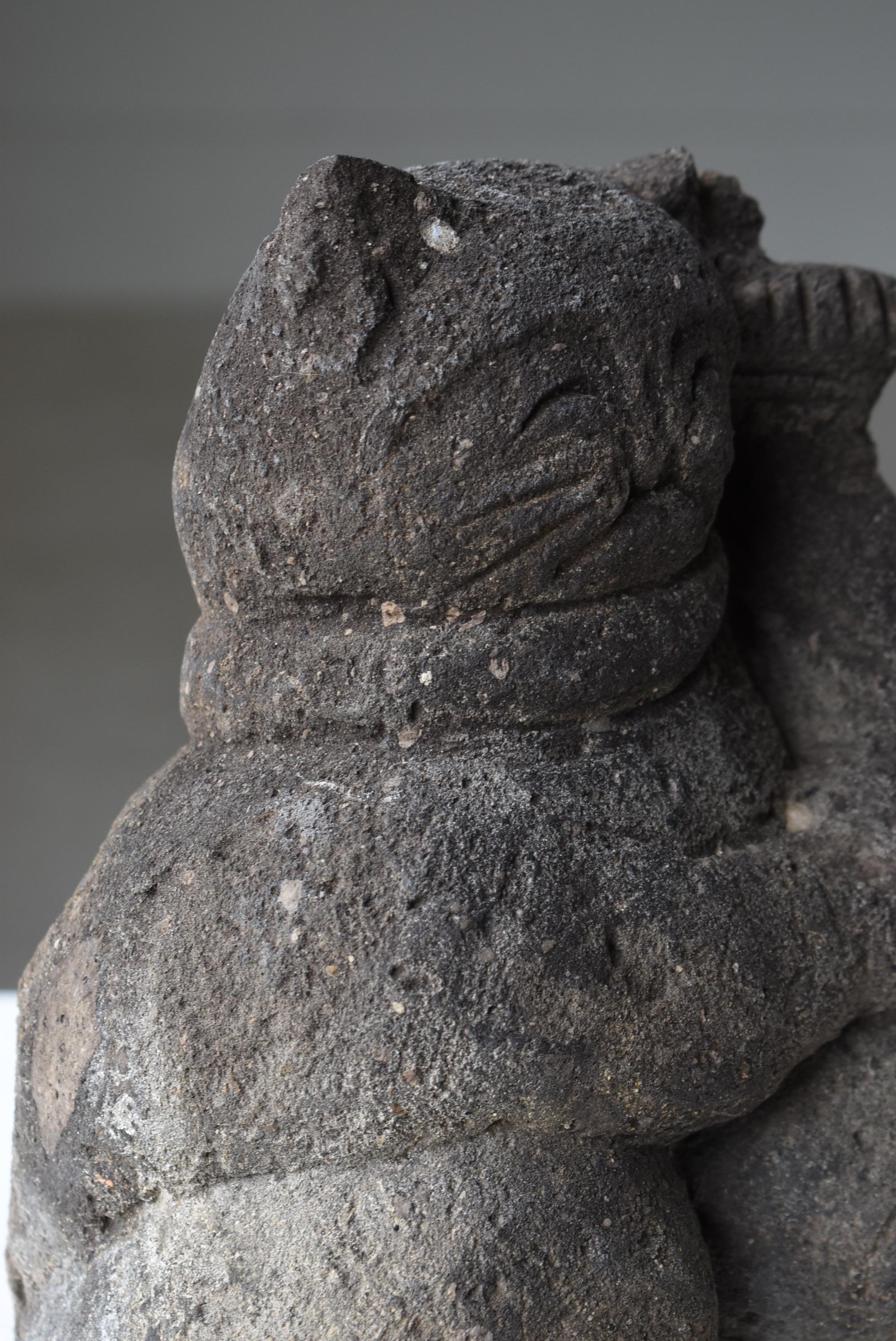 Japanese Antique Stone Carving Maneki Neko 1800s-1860s / Beckoning Cat Wabi Sabi 2