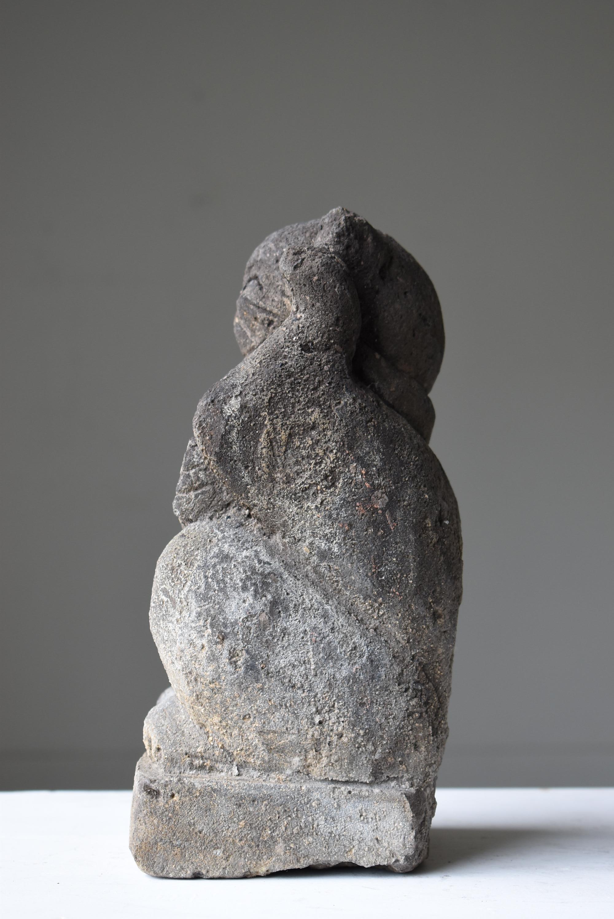 Japanese Antique Stone Carving Maneki Neko 1800s-1860s / Beckoning Cat Wabi Sabi 3