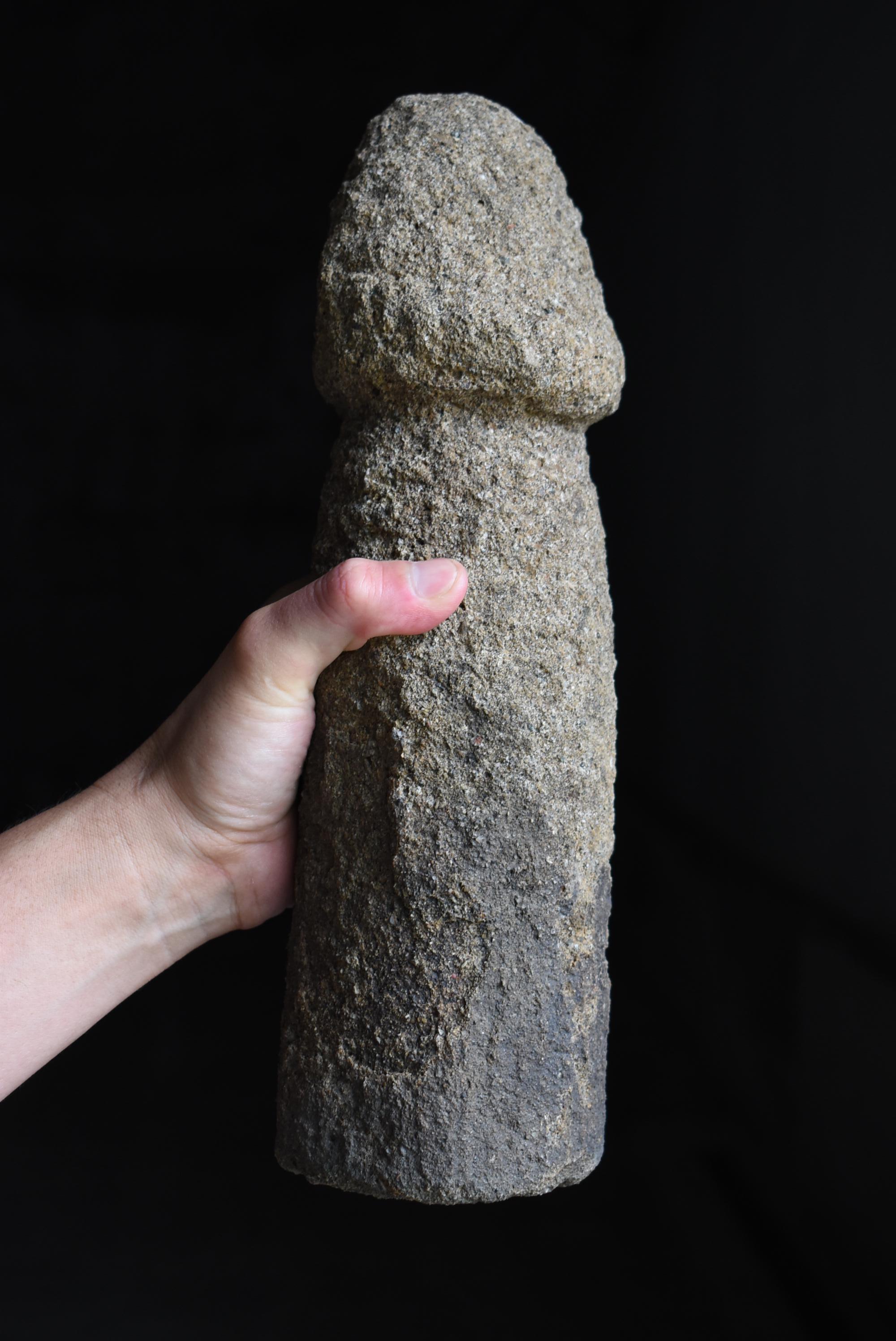 Antico pene giapponese in pietra 1800-1860 / Scultura Wabi Sabi Mingei in vendita 7