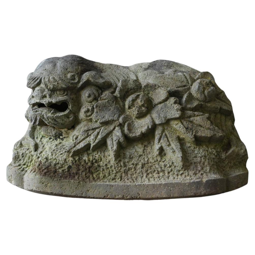 Japanese antique stone lion figurine / 1800-1900 / Edo to Meiji / garden object For Sale