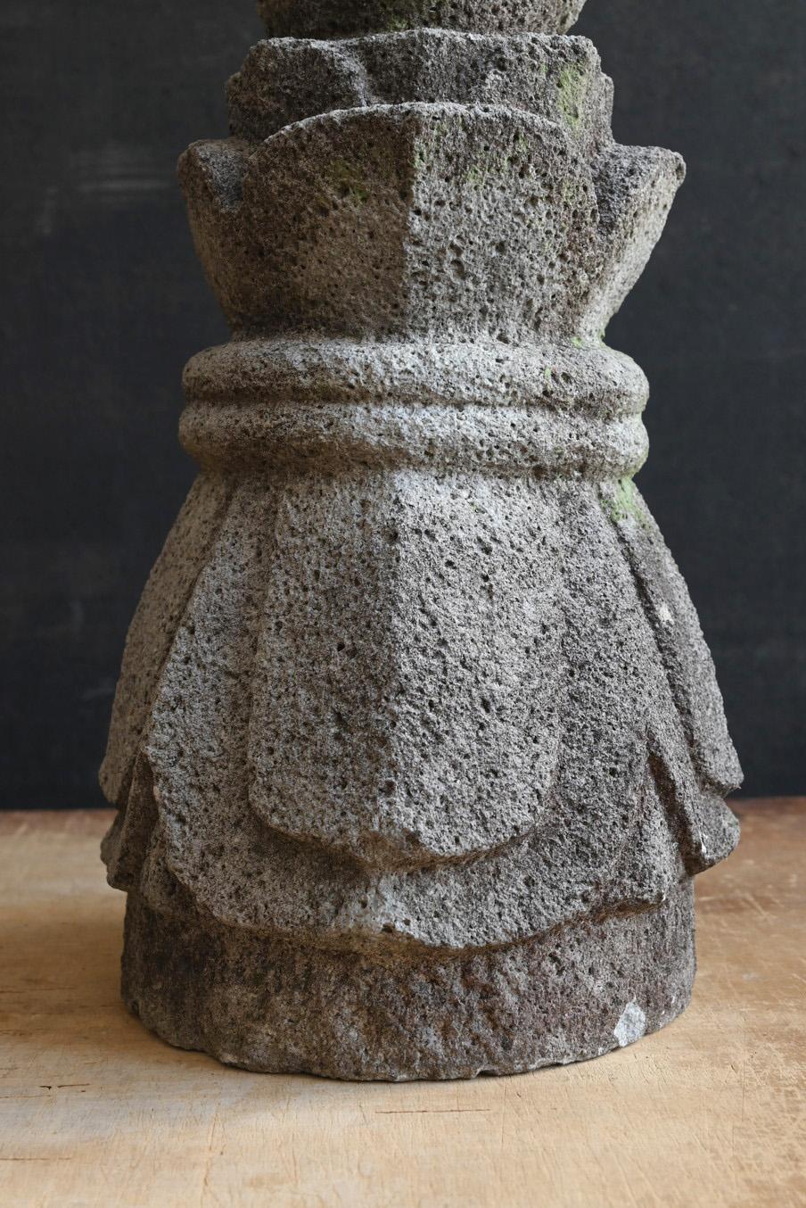 Japanese antique stone pagoda tip/Edo period/Temple item/Garden decoration 4