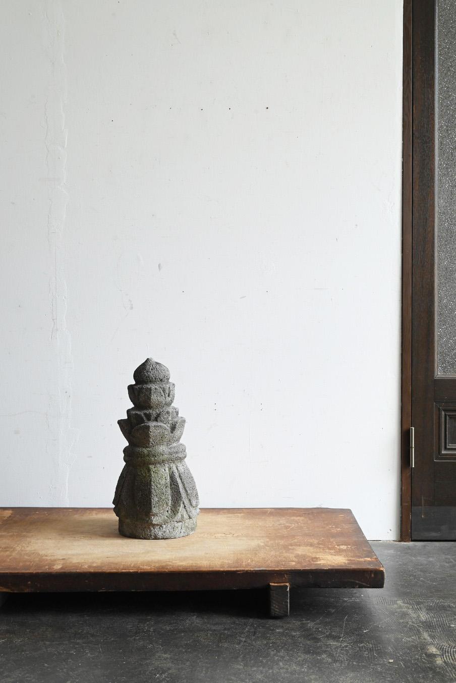Japanese antique stone pagoda tip/Edo period/Temple item/Garden decoration In Good Condition In Sammu-shi, Chiba