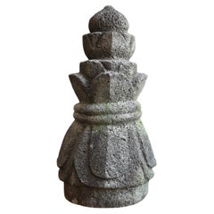 Japanese antique stone pagoda tip/Edo period/Temple item/Garden decoration