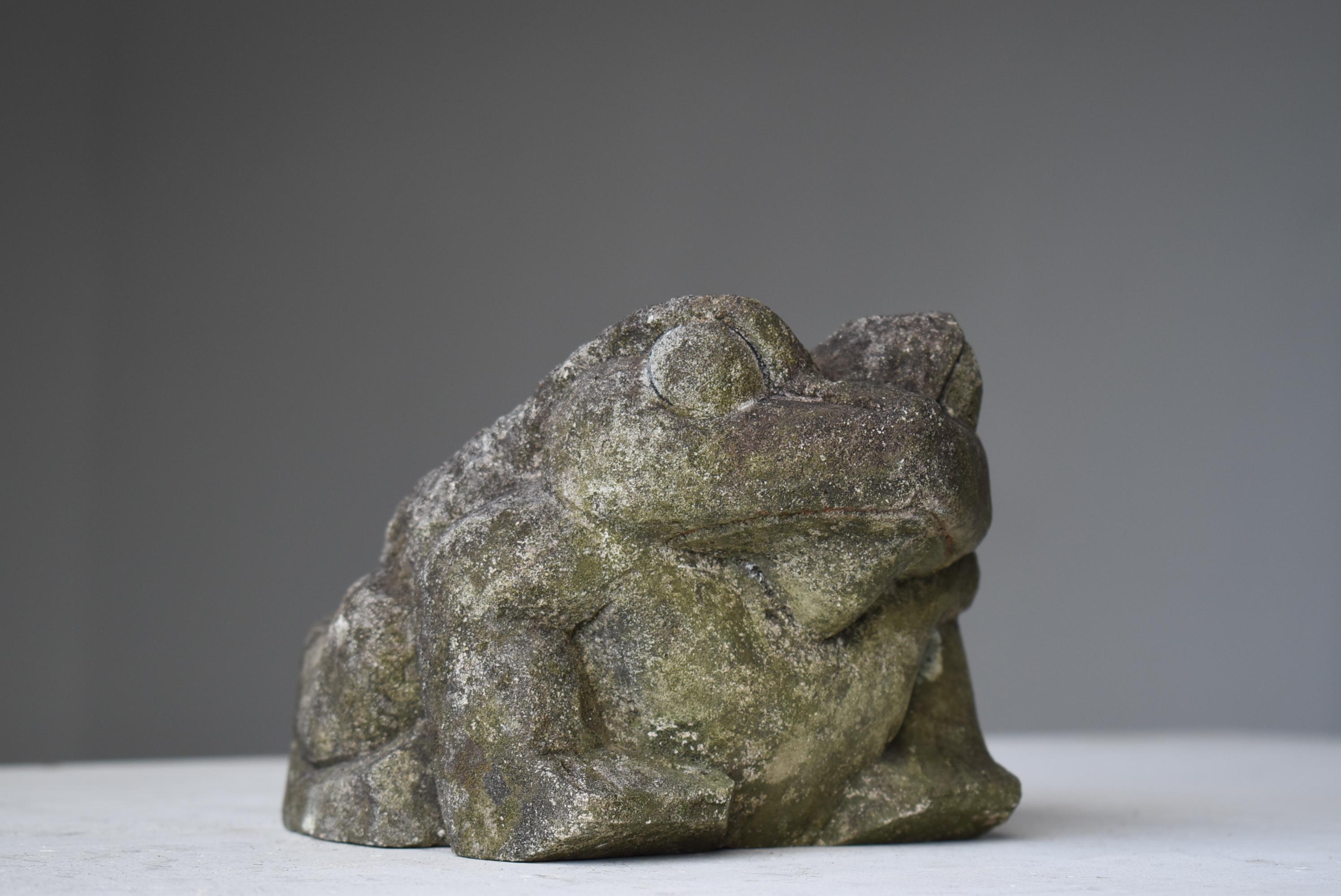 Japanese Antique Stone Statue Frog 1860s-1920s / Sculpture Wabisabi For Sale 7