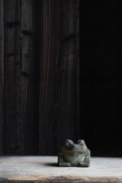 Japanese Antique Stone Statue Frog 1860s-1920s / Sculpture Wabisabi