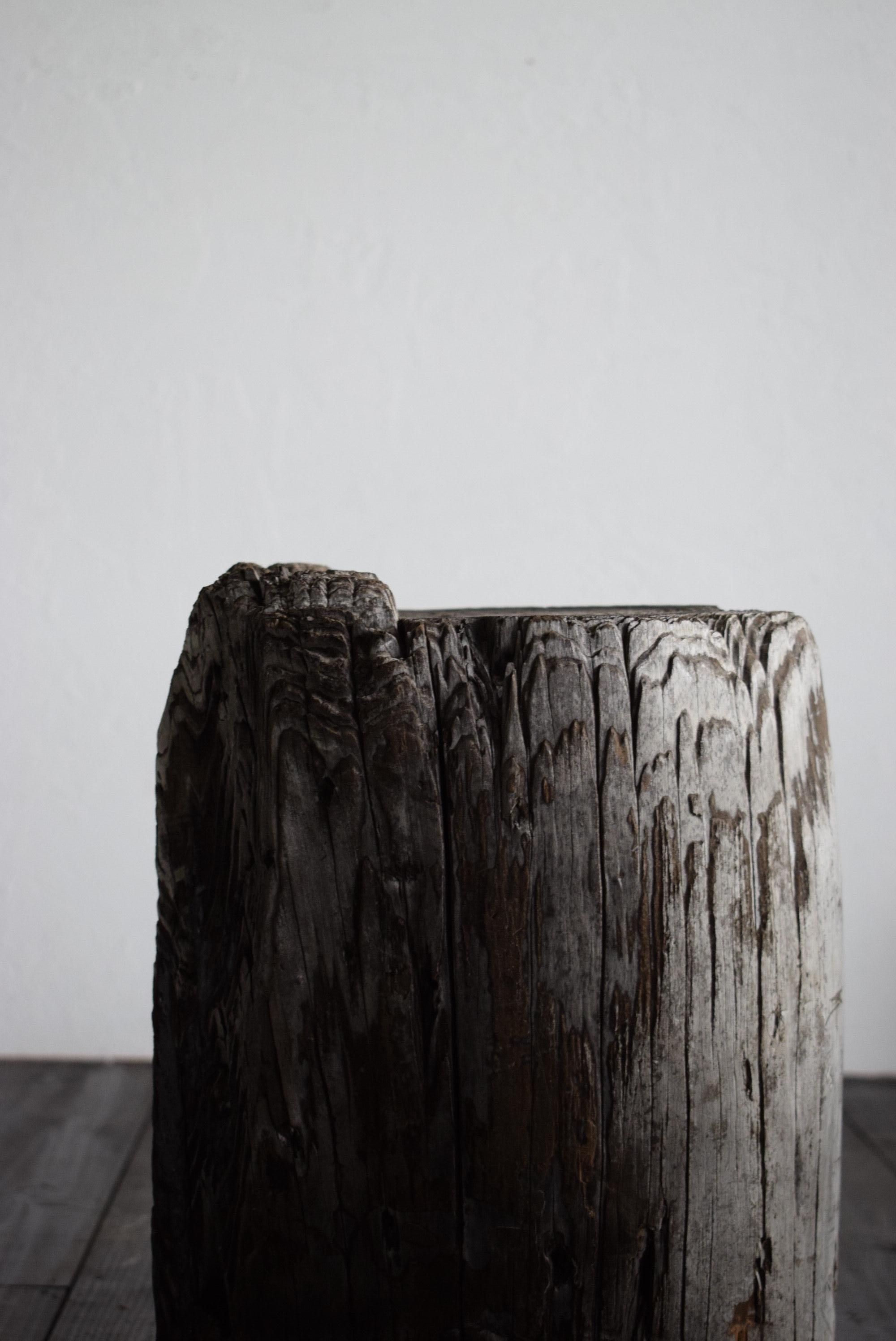 Japanese antique stool / wood stool wabi-sabi stool For Sale 3