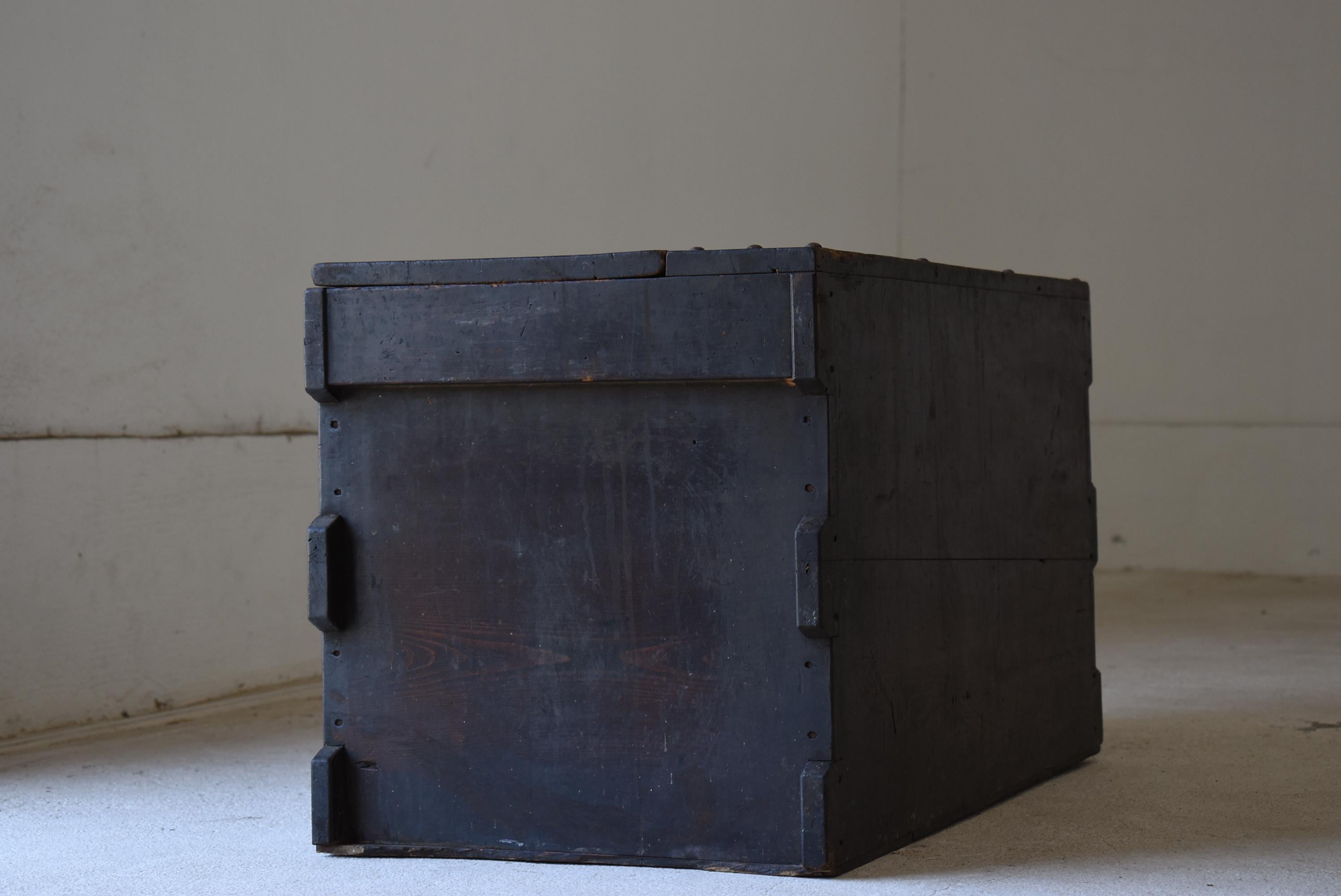 Japanese Antique Storage Box 1860s-1900s / Tansu Sofa Table Wabisabi 6