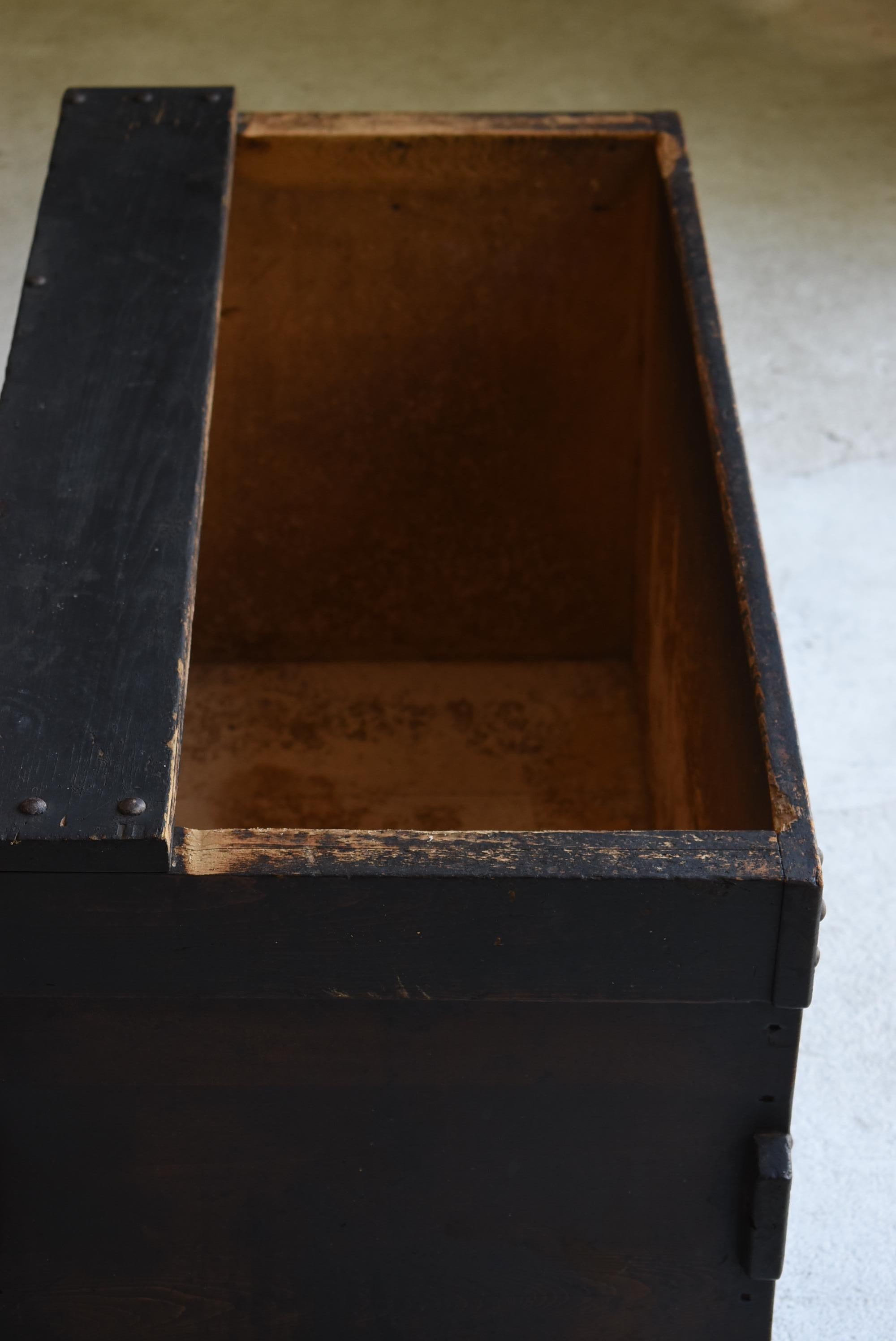 Japanese Antique Storage Box 1860s-1900s / Tansu Sofa Table Wabisabi 8