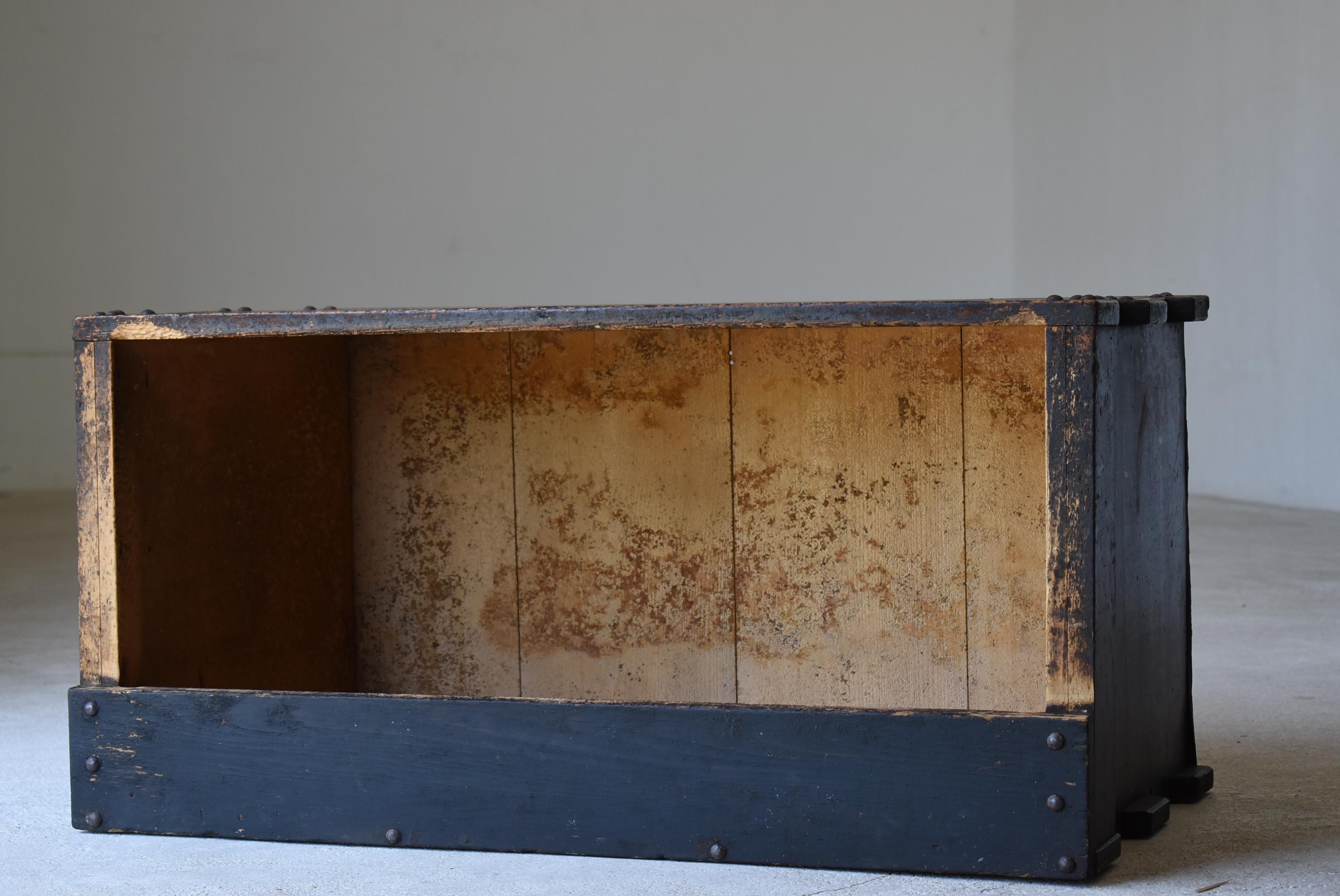 Japanese Antique Storage Box 1860s-1900s / Tansu Sofa Table Wabisabi 9