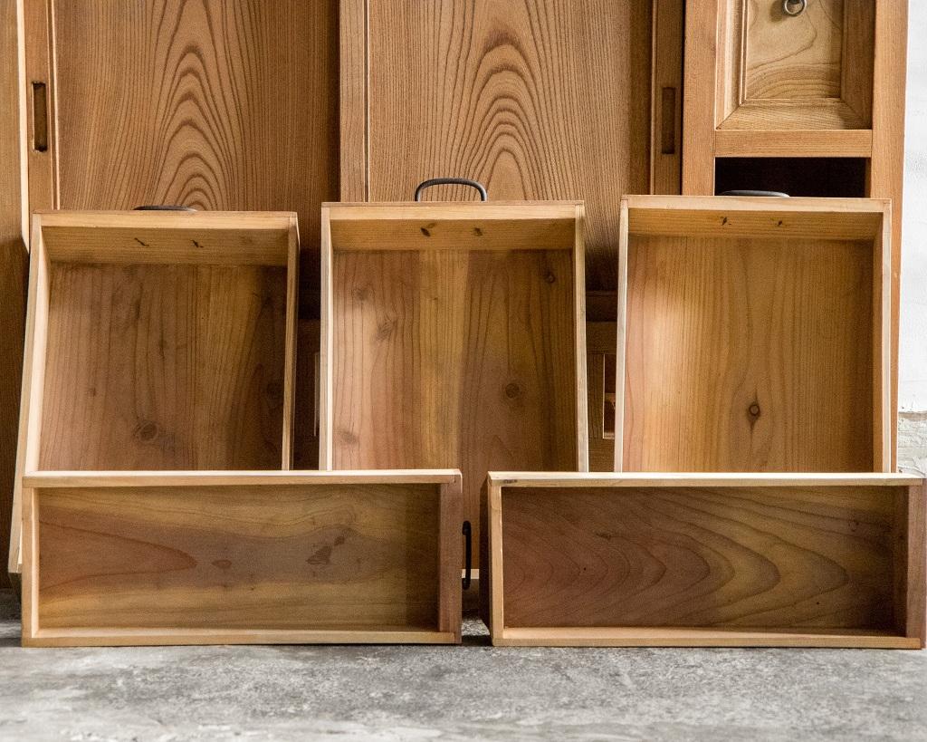 Japanese Antique Storage Cabinet, Taisho Era'1912-1926', Wabi Sabi For Sale 12