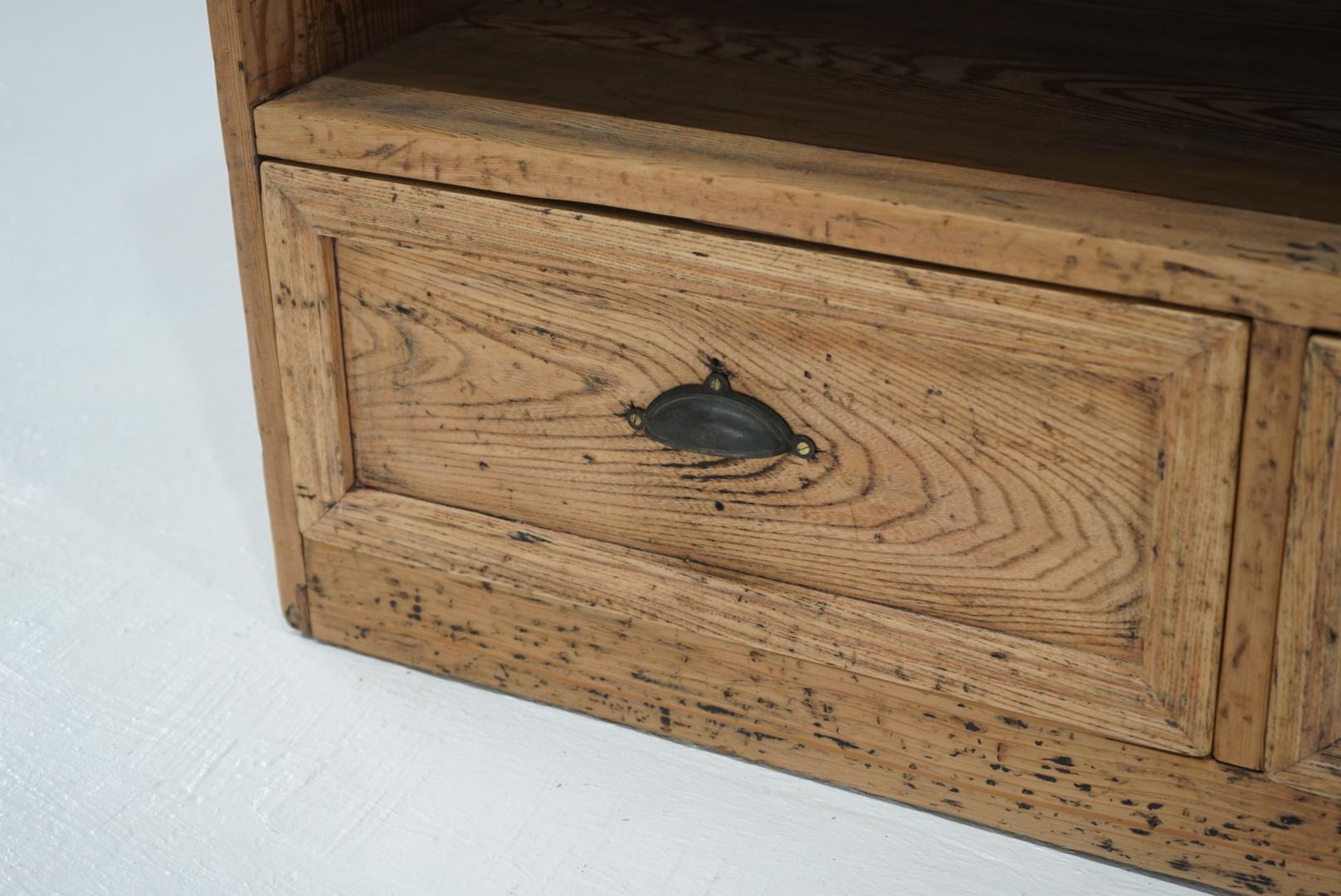20ième siècle Étagère de rangement japonaise ancienne étagère ouverte étagère d'exposition Wabi-Sabi Japandi en vente