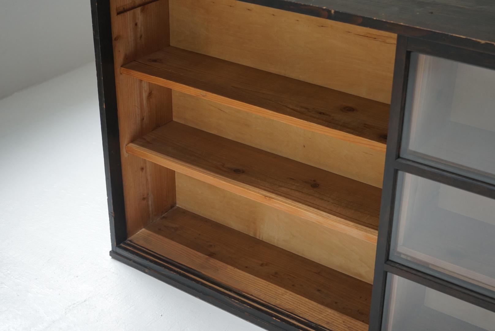 Japanese Antique Storage shelves Cupboard Bookshelf Wabi-Sabi For Sale 3