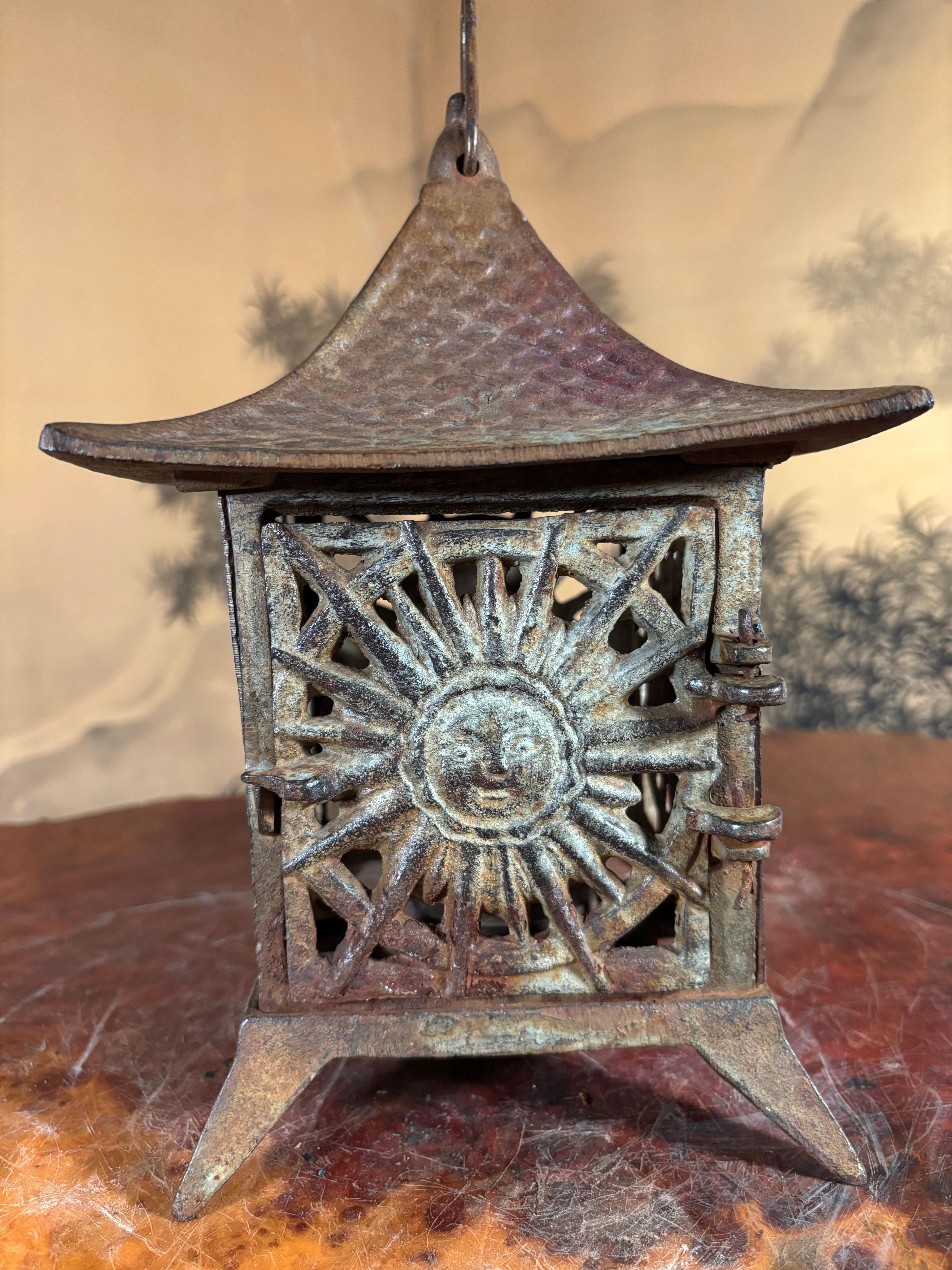 20th Century Japanese Antique Sun Faced Pagoda Roof Lantern For Sale