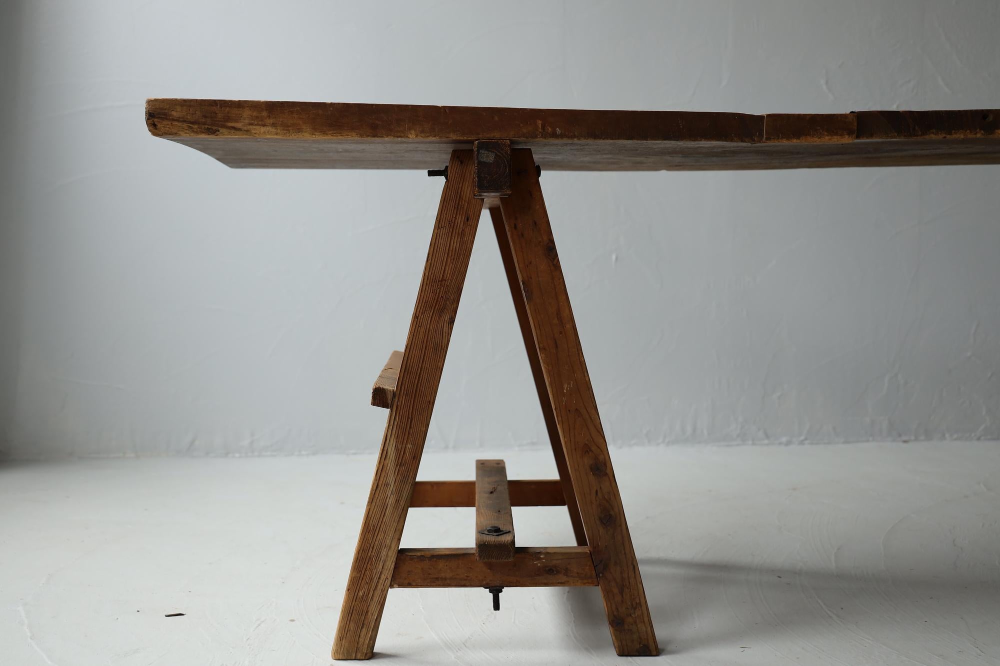 Antiker japanischer antiker Tisch, Tisch Primitiv Wabi Sabi Mingei (Handgefertigt) im Angebot