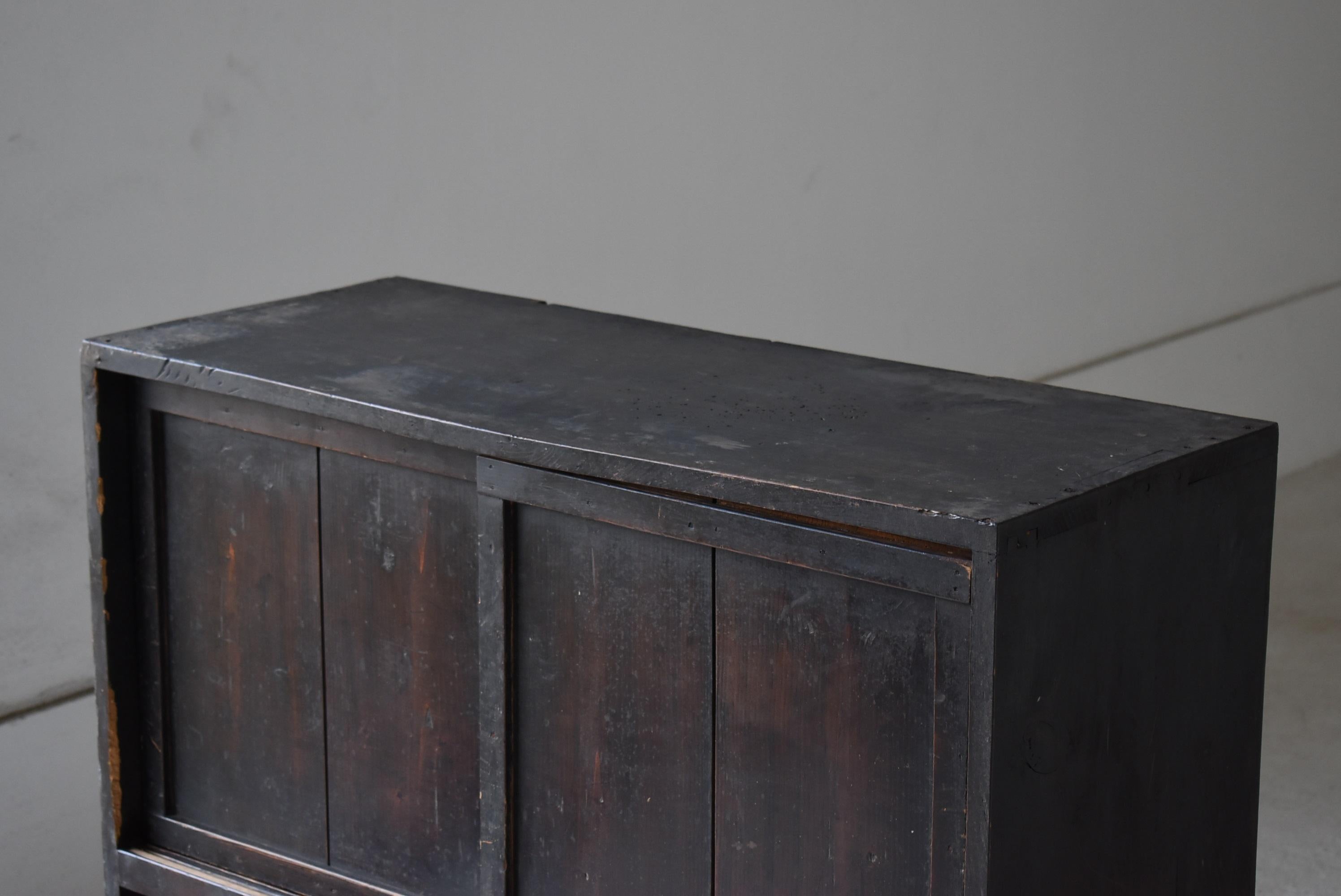 Japanese Antique Tansu 1860s-1900s/Chests of Drawers Cabinet Shelf Wabisabi In Good Condition In Sammu-shi, Chiba