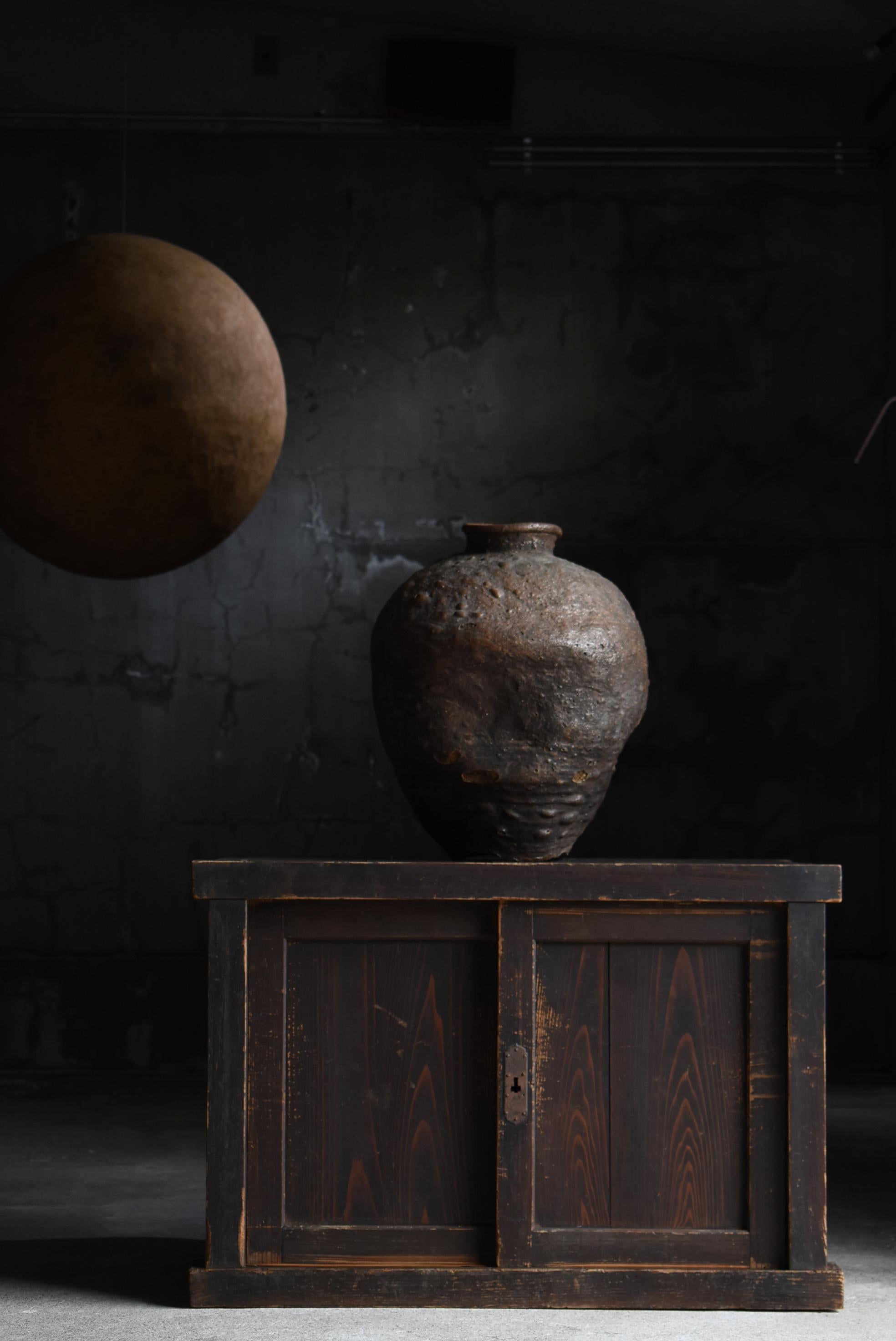 Japanese Antique Tansu 1860s-1900s / Sideboard Cabinet Wabi Sabi en vente 7