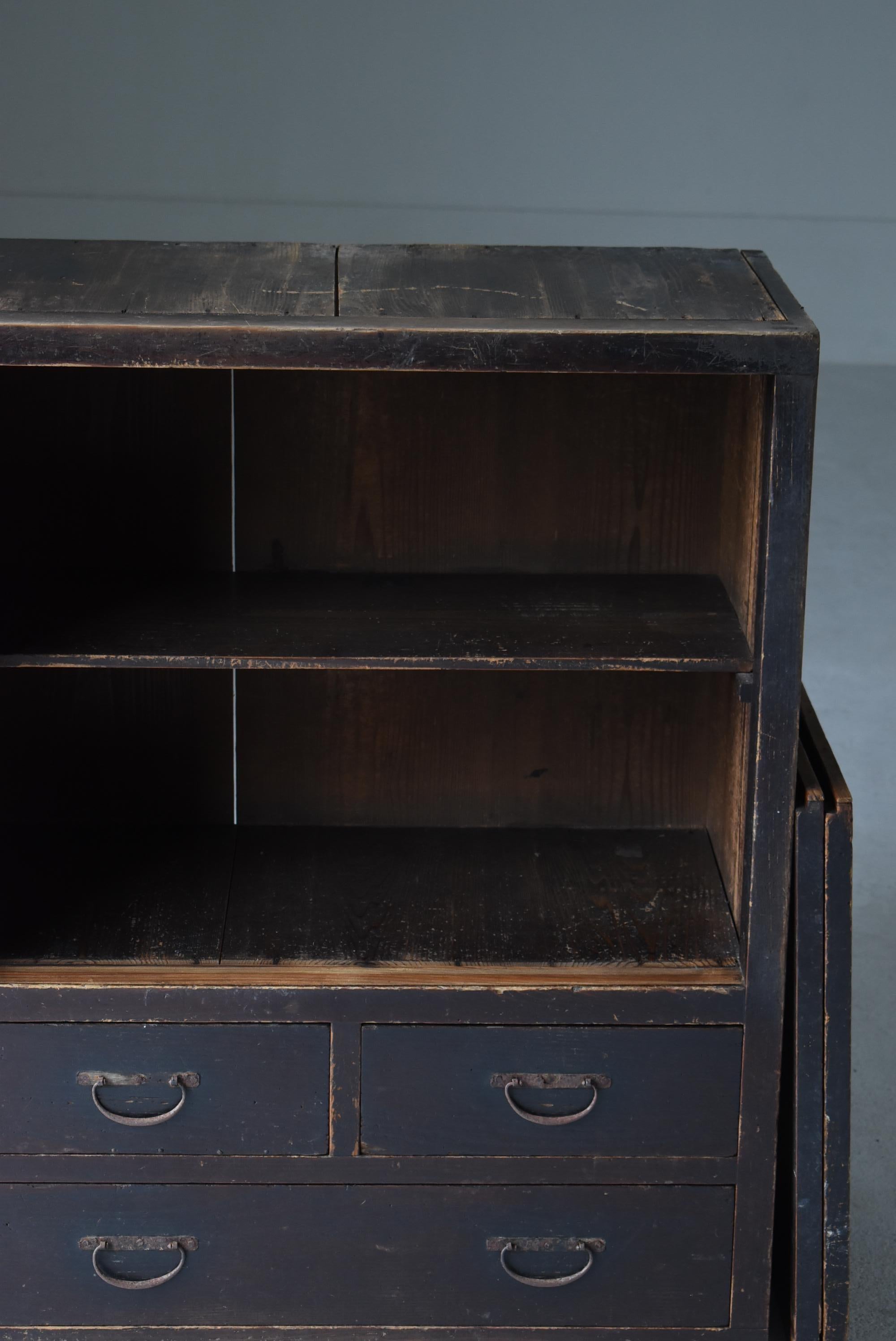 Antico Tansu giapponese del 1860-1900 / Credenza Wabisabi in vendita 2