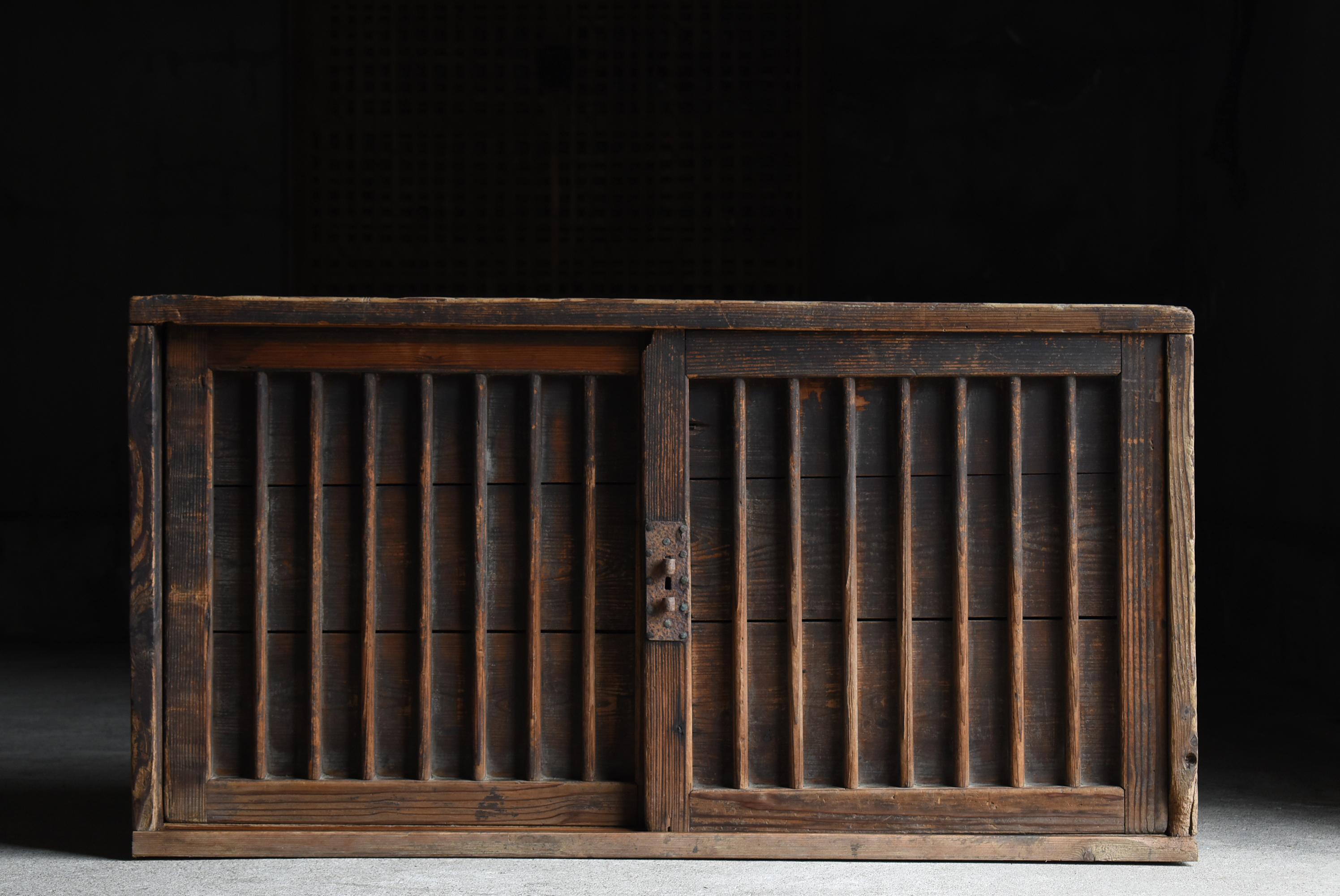 Meiji Japanese Antique Tansu 1860s-1900s / Sideboard Cabinet Wabisabi