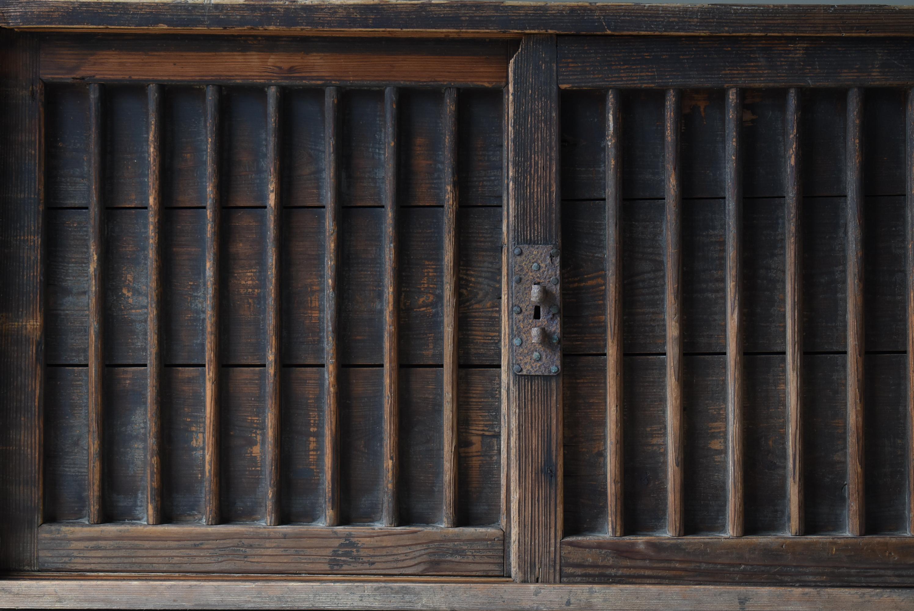 20th Century Japanese Antique Tansu 1860s-1900s / Sideboard Cabinet Wabisabi