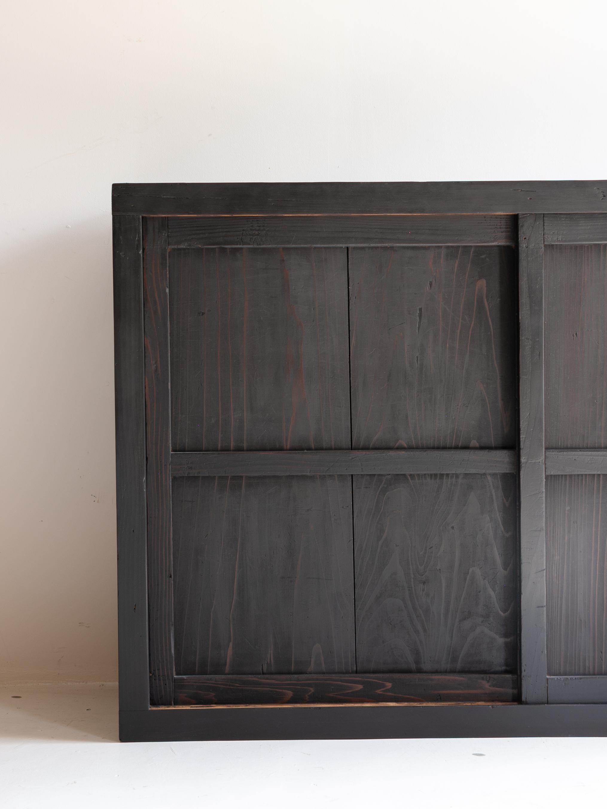 Japanese Antique Tansu 1860s-1900s / Sideboard Wabi Sabi #01 For Sale 4