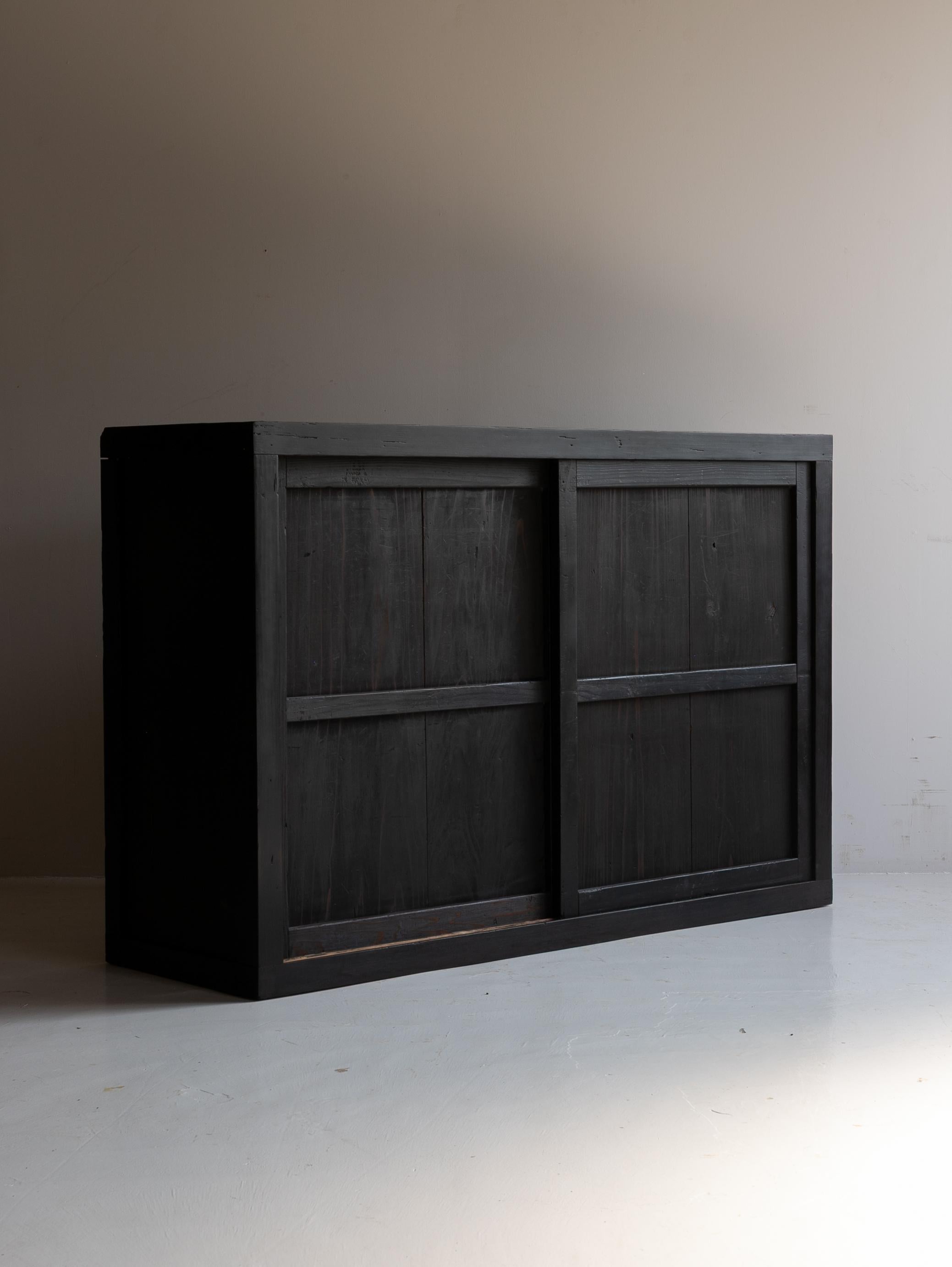 Japanese Antique Tansu 1860s-1900s / Sideboard Wabi Sabi #01 For Sale 6