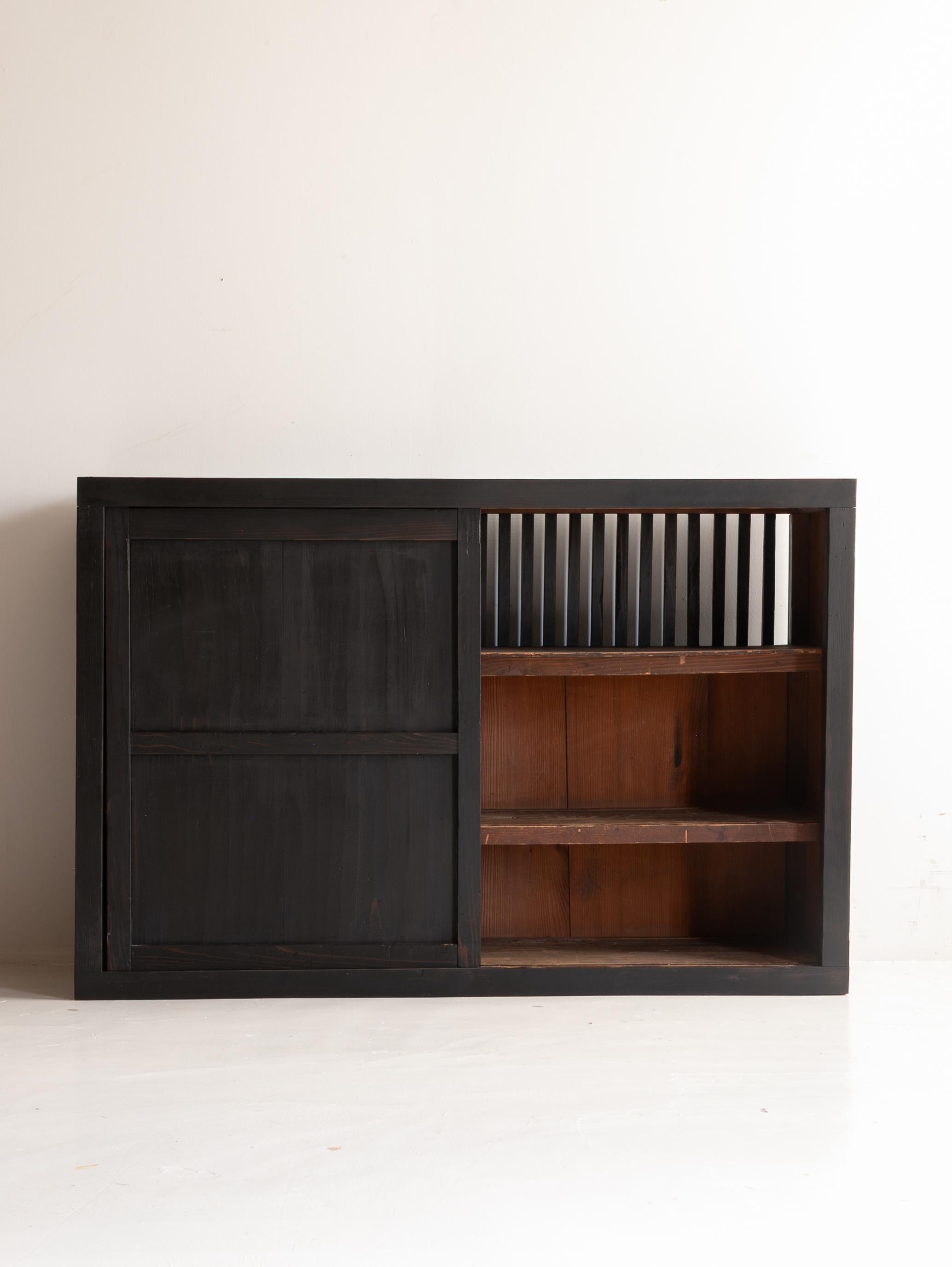Japanese Antique Tansu 1860s-1900s / Sideboard Wabi Sabi #02 For Sale 1