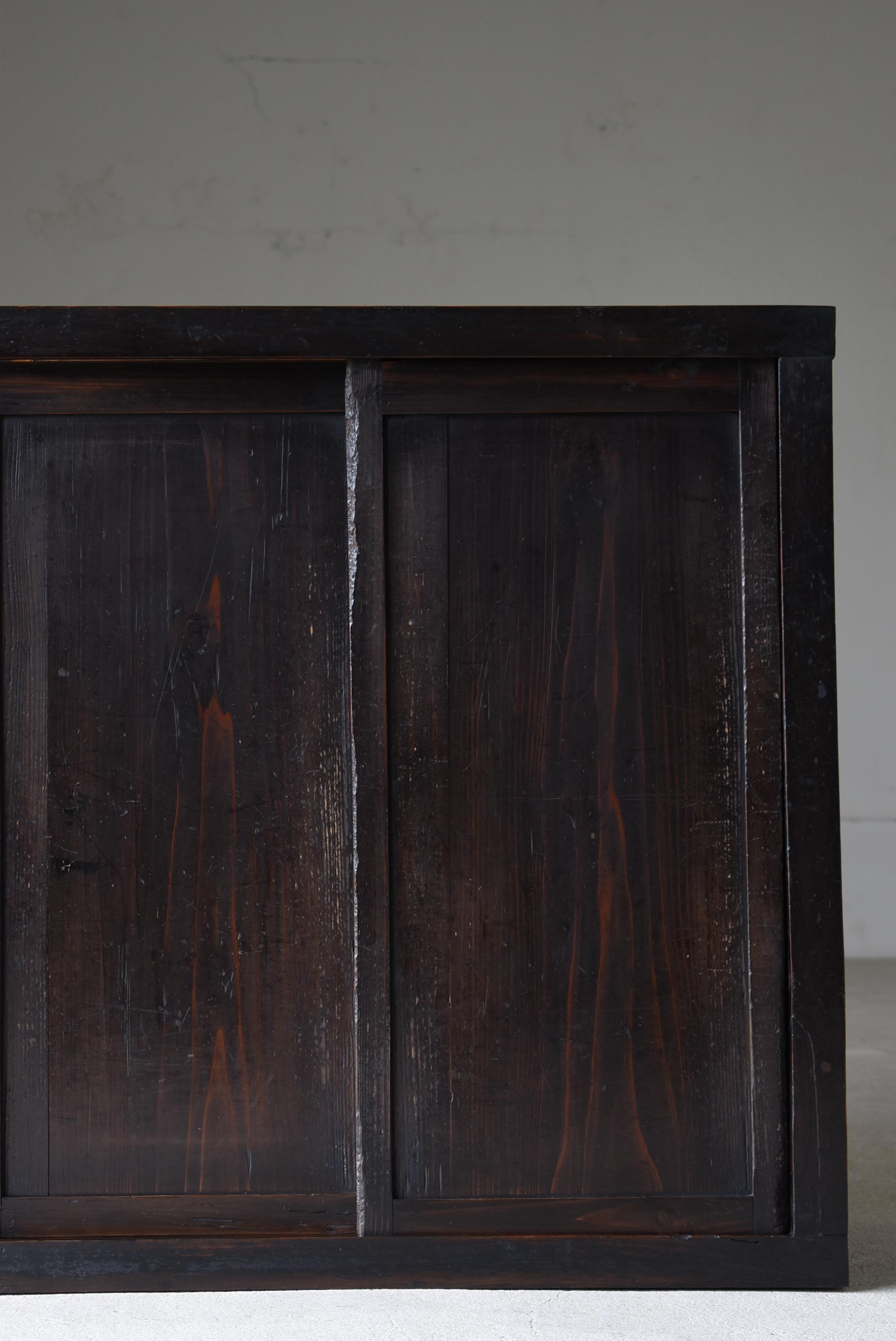 Tansu Japonés Antiguo 1860s-1920s / Aparador Wabi Sabi en Bueno Estado en Sammu-shi, Chiba