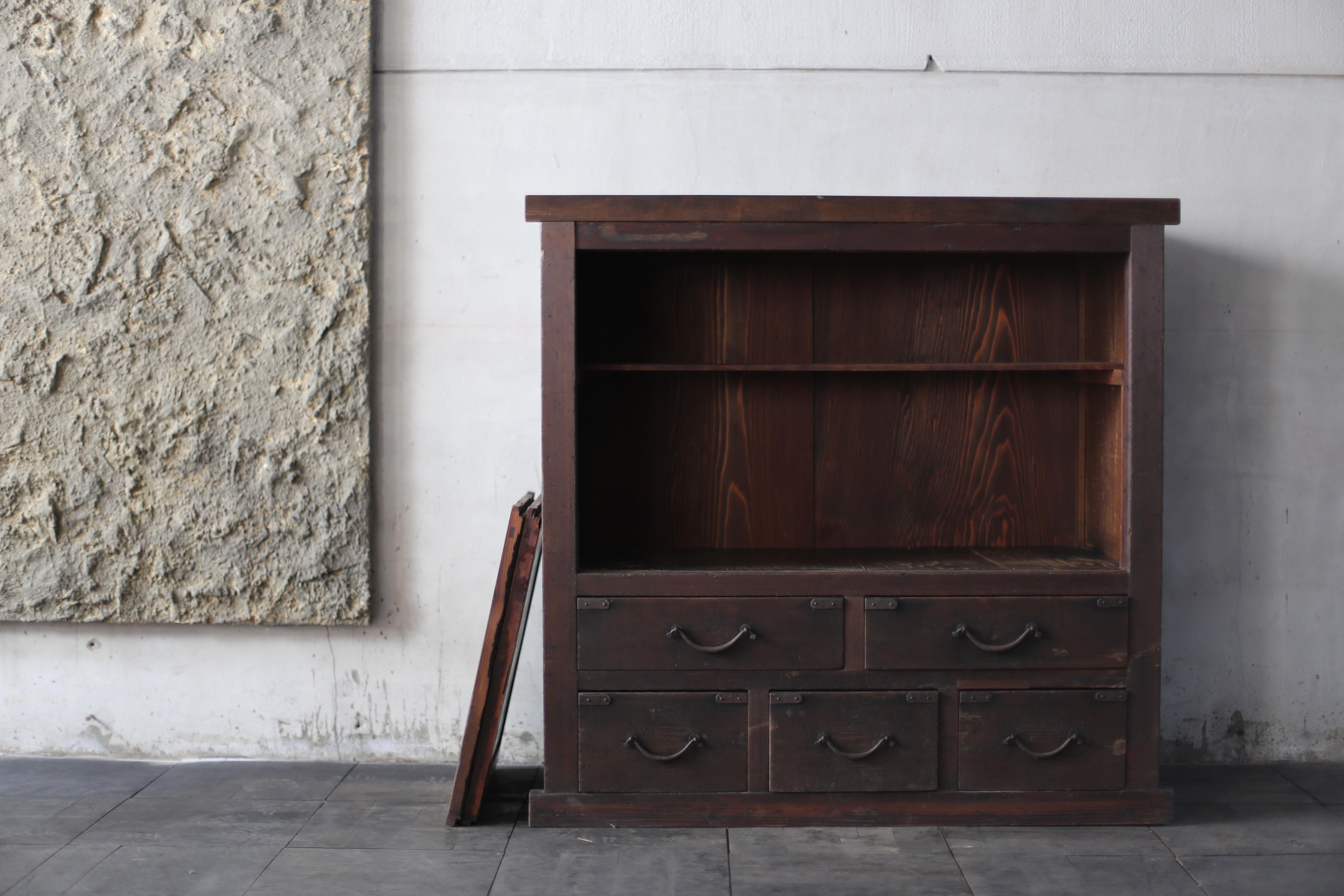 Châtaignier Ancienne commode japonaise Tansu 1860s-1920s en vente
