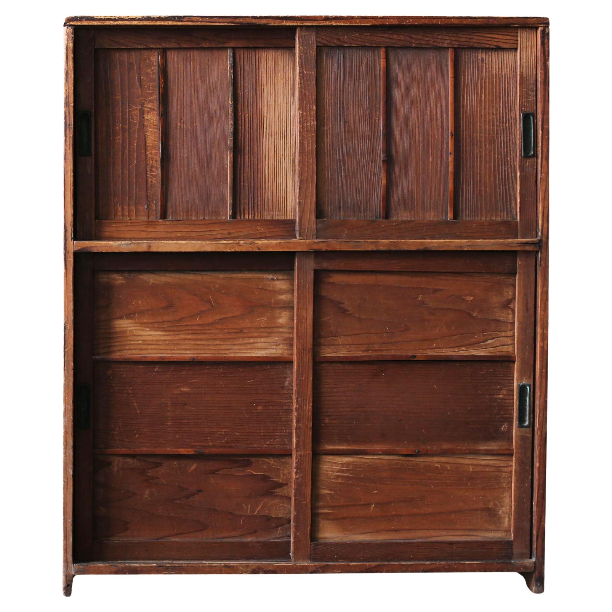 Antike japanische Tansu 1920er-1940er Jahre / Bambusdekoration / Schrank im Angebot
