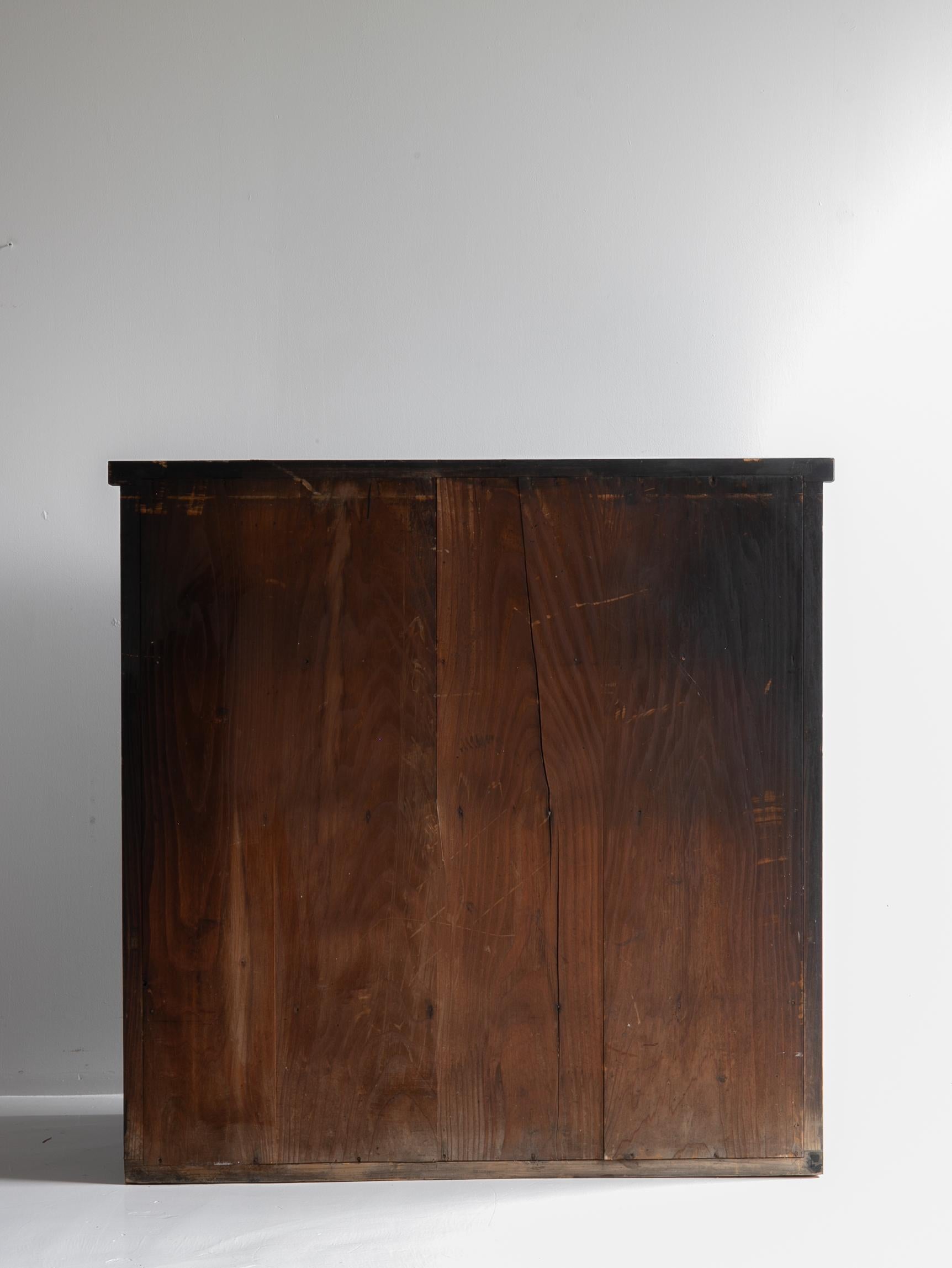 Japanese Antique Tansu Cabinet 1860s-1920s / Cabinet Sideboard Wabi-Sabi im Angebot 10