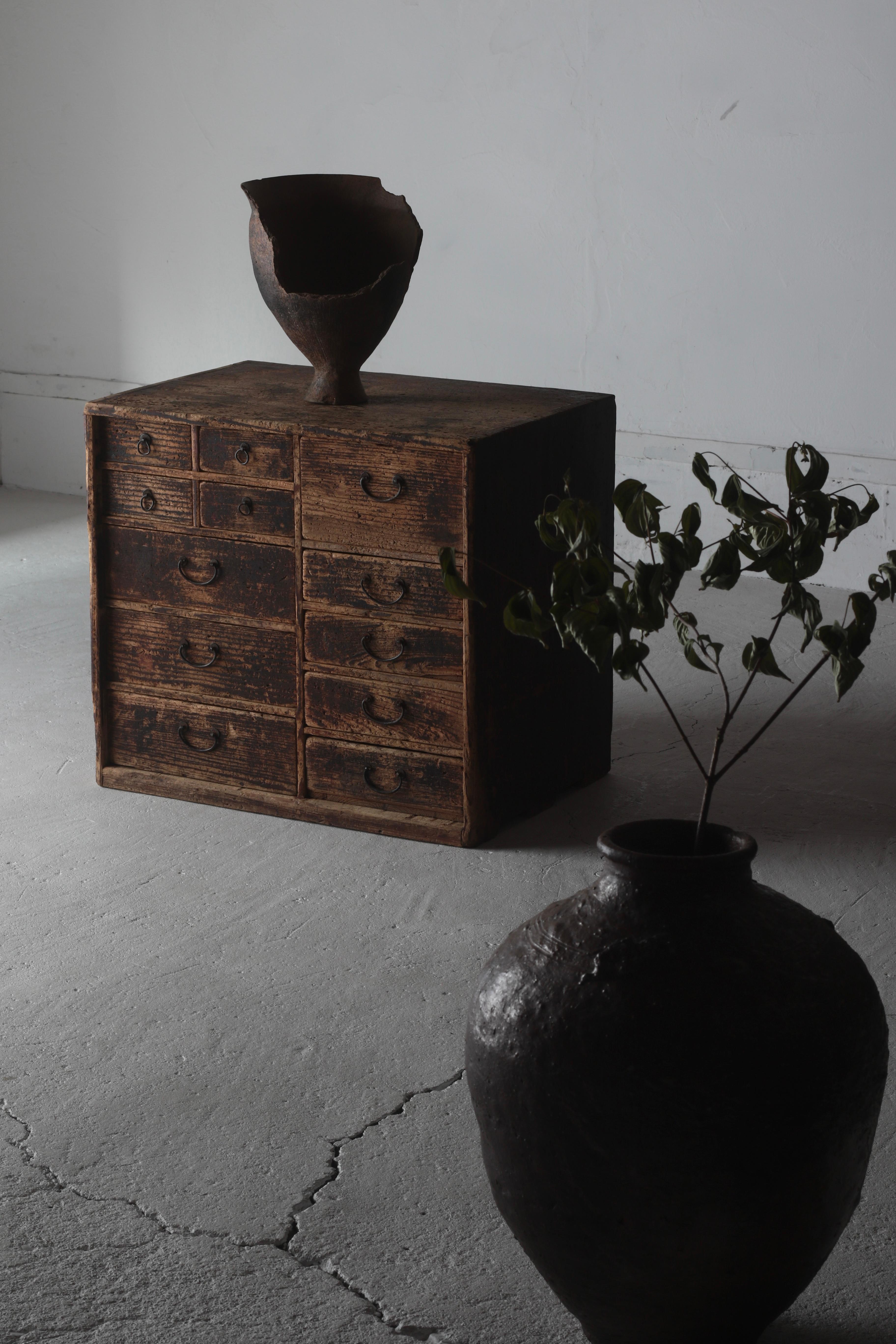 Tansu / Cabinet japonais ancien  Drapeau de la période Meiji Wabi-Sabi Mingei 10