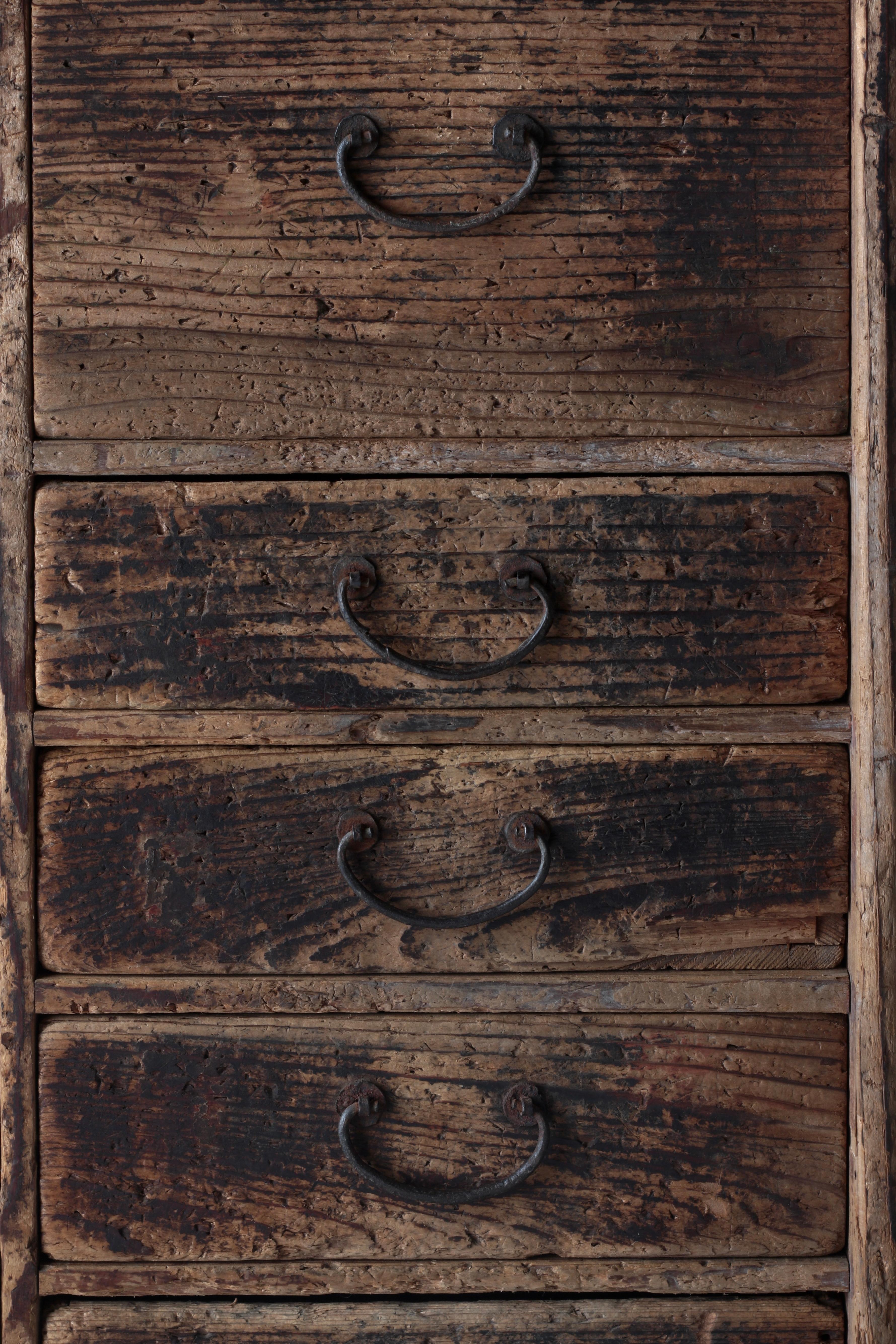 Tansu / Cabinet japonais ancien  Drapeau de la période Meiji Wabi-Sabi Mingei 1