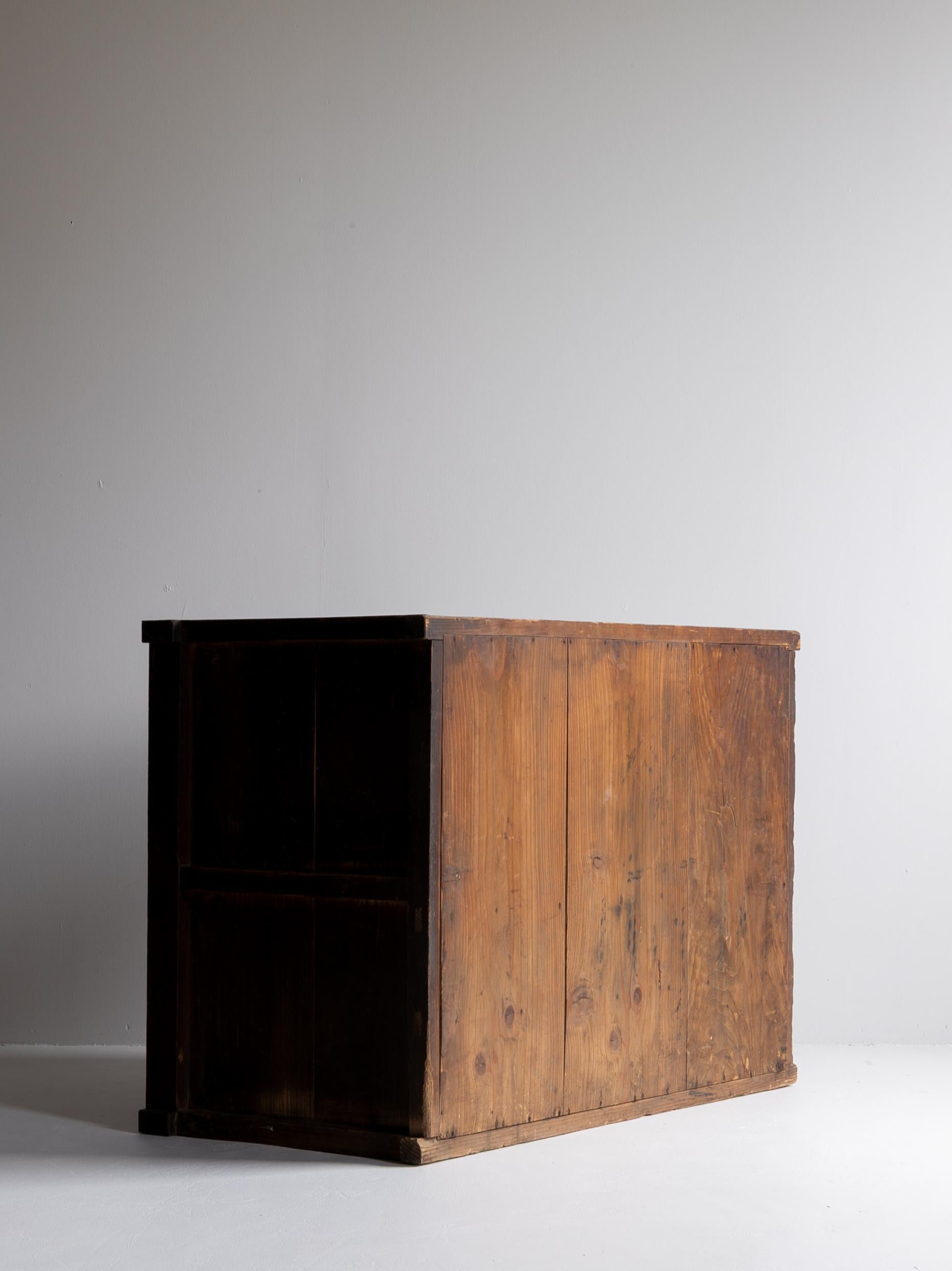 Japanese Antique Tansu Cabinet / Taishō–Shōwa Period 1910s–1940s For Sale 7