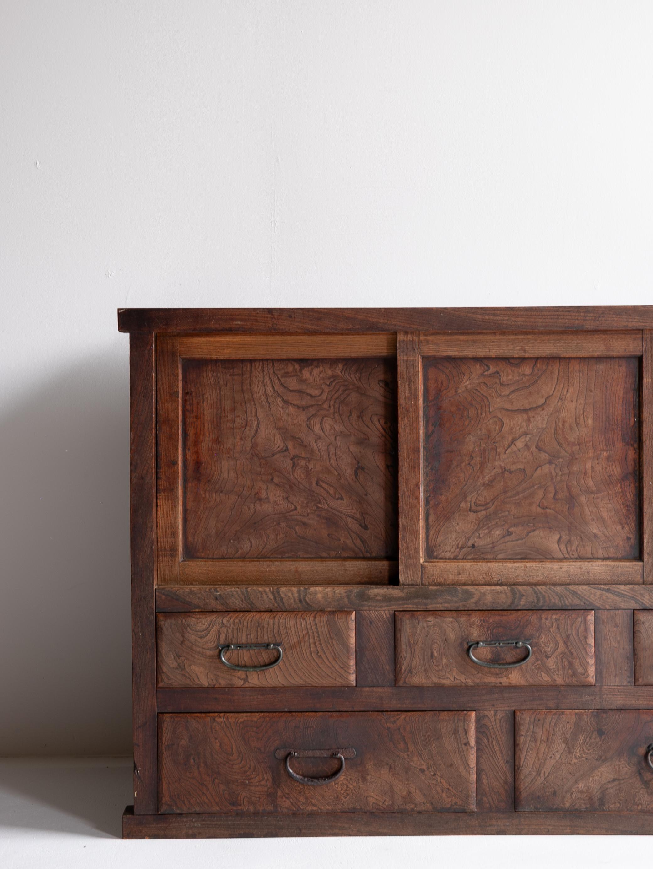Japanese Antique Tansu Cabinet / Taishō–Shōwa Period 1910s–1940s For Sale 10