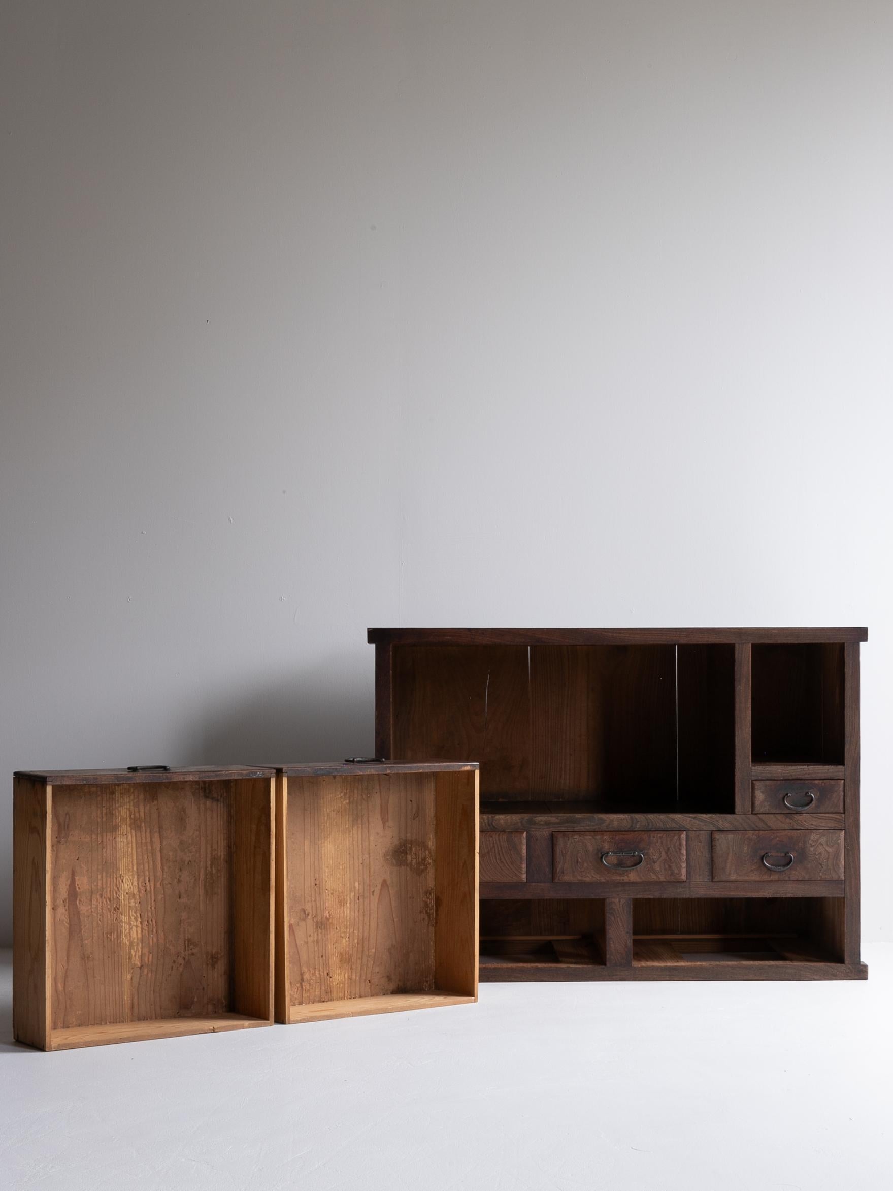 Japanese Antique Tansu Cabinet / Taishō–Shōwa Period 1910s–1940s For Sale 3