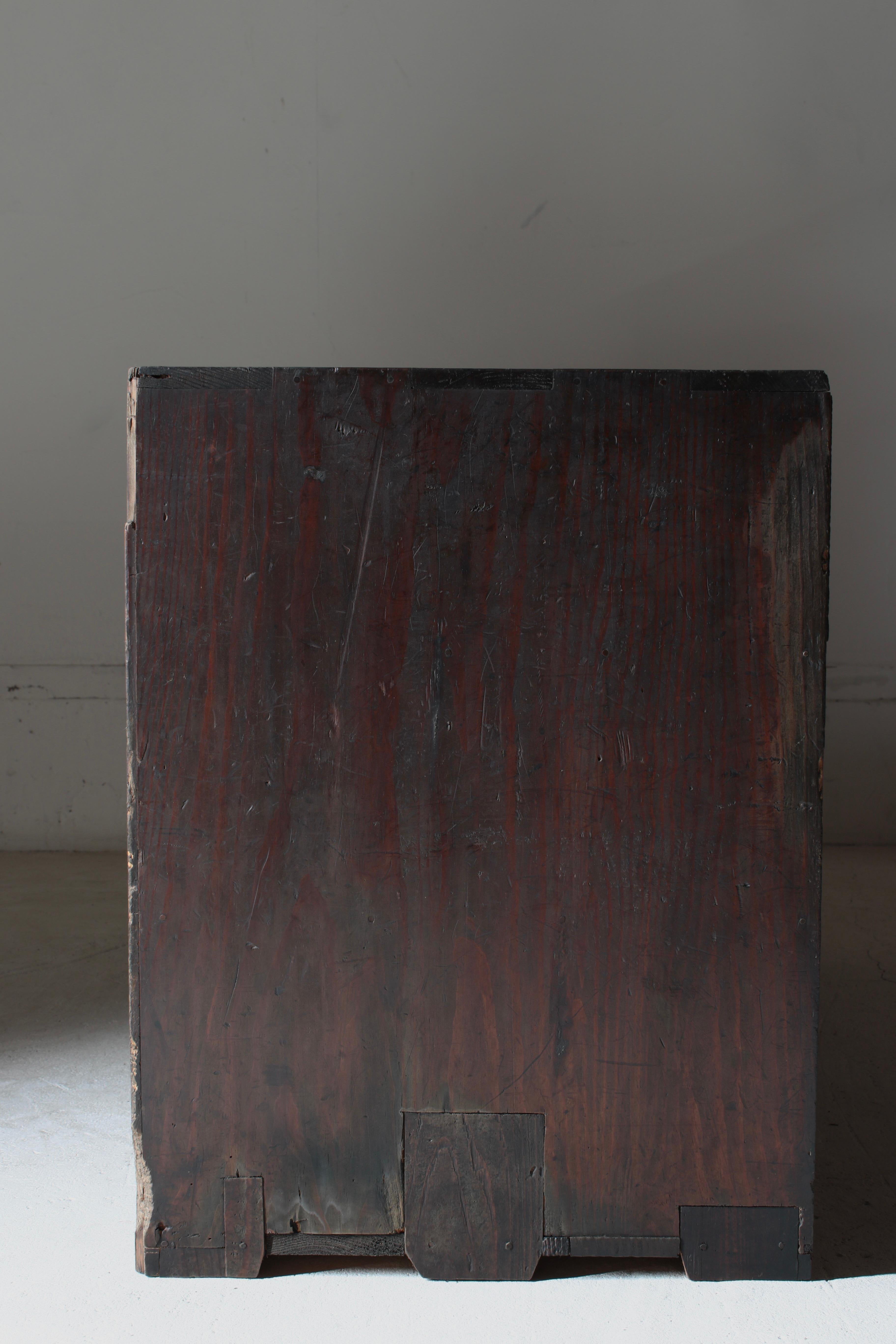 Antiker japanischer Tansu-Schrank mit Schubladenschrank / 1868-1912er Jahre / Wabi-Sabi Mingei im Angebot 5