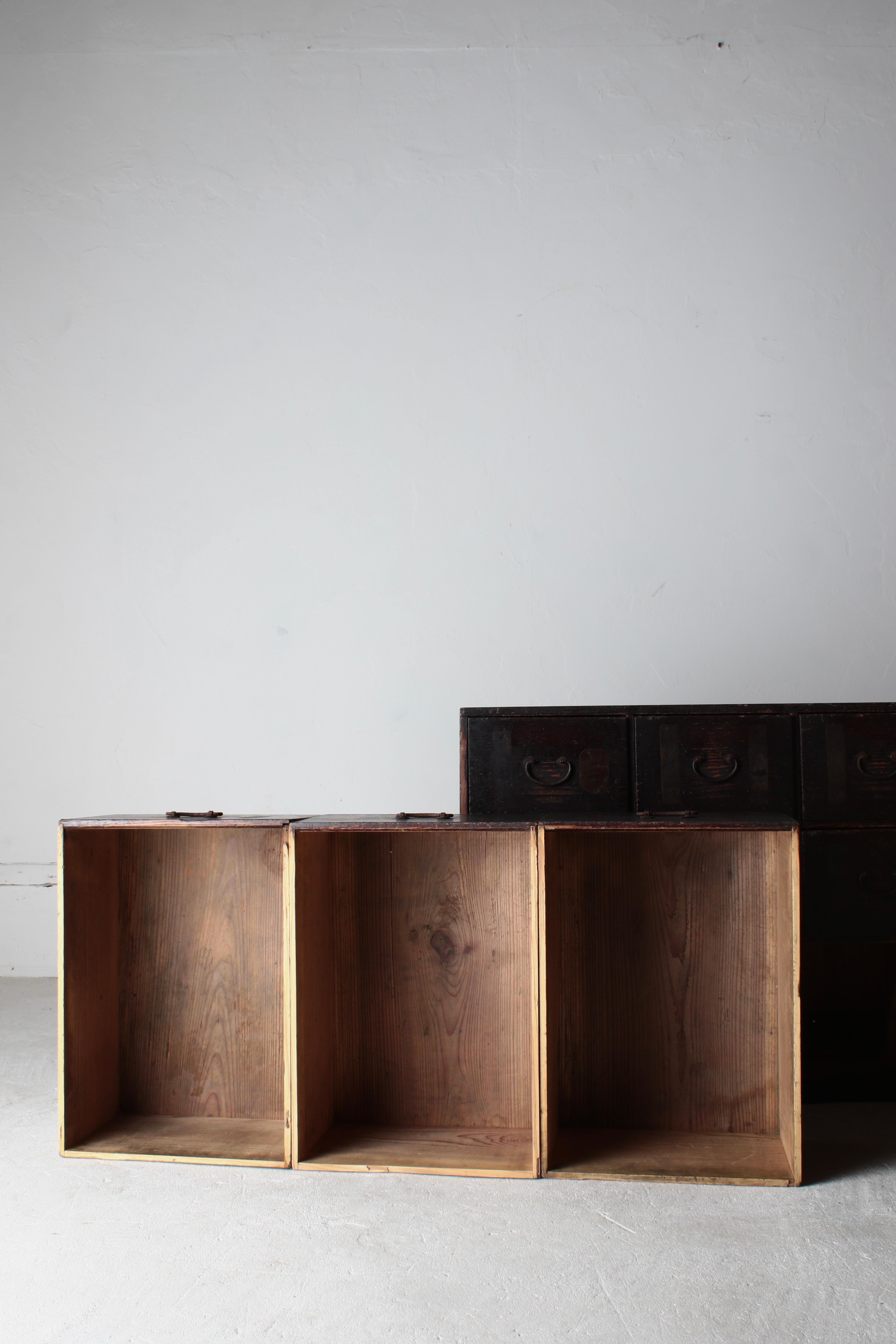 Antiker japanischer Tansu-Schrank mit Schubladenschrank / 1868-1912er Jahre / Wabi-Sabi Mingei im Angebot 7