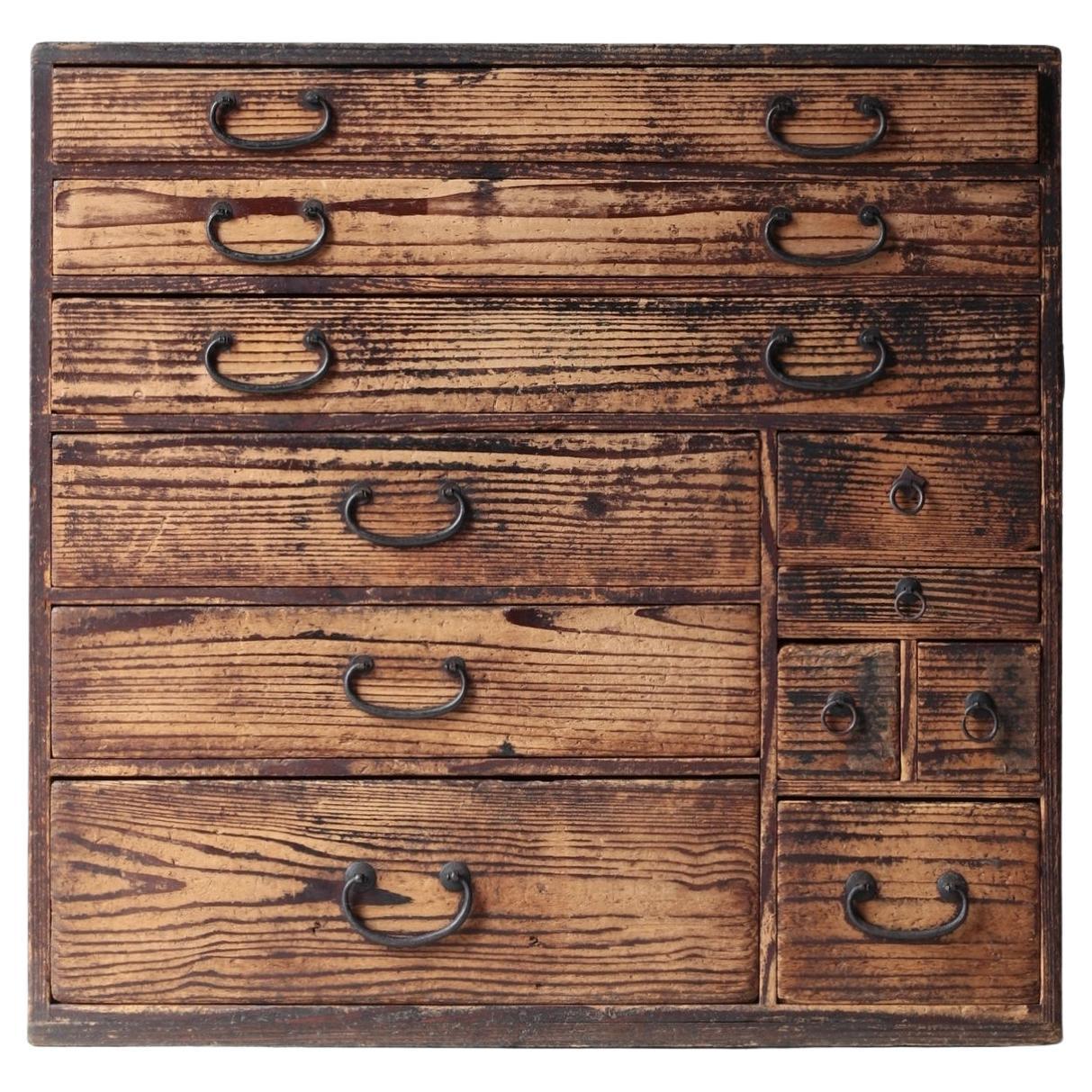 Antiker japanischer Tansu-Schrank mit Schubladenschrank / 1875er Meiji-Periode / Wabi-Sabi Mingei