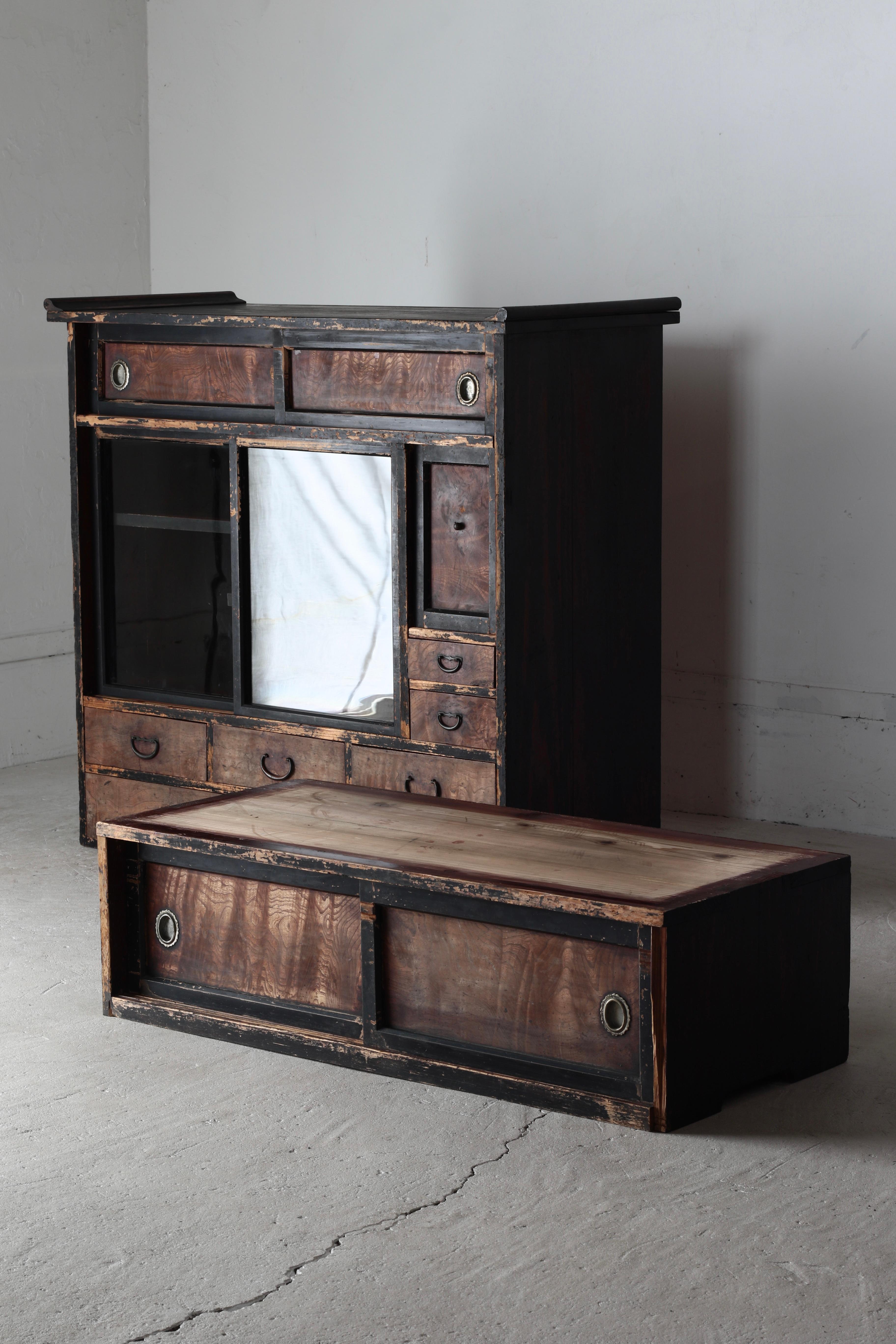 Antico gabinetto giapponese per il tè / Deposito per tansu / Circa 1900 / Wabi-sabi in vendita 6