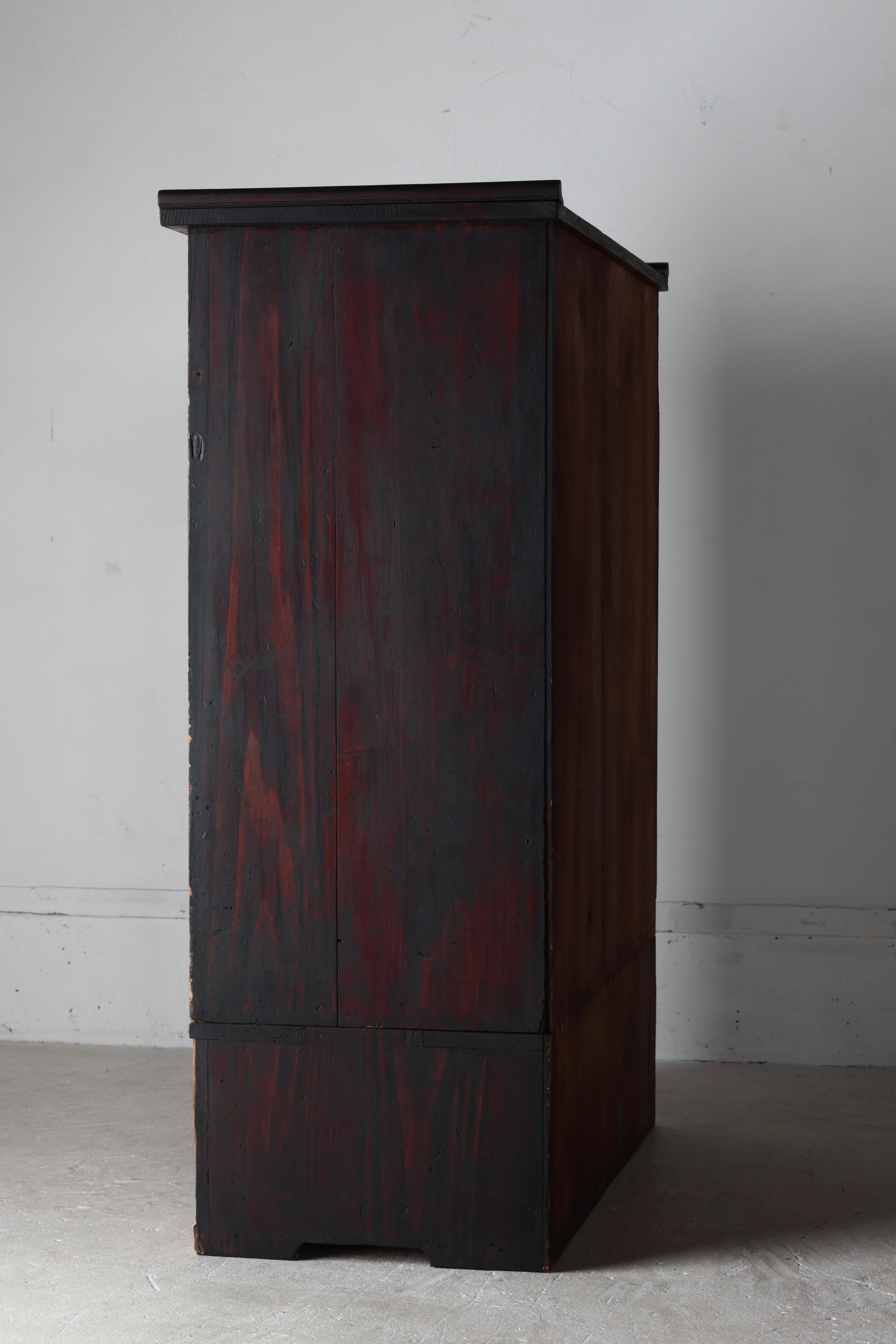 Antico gabinetto giapponese per il tè / Deposito per tansu / Circa 1900 / Wabi-sabi in vendita 7