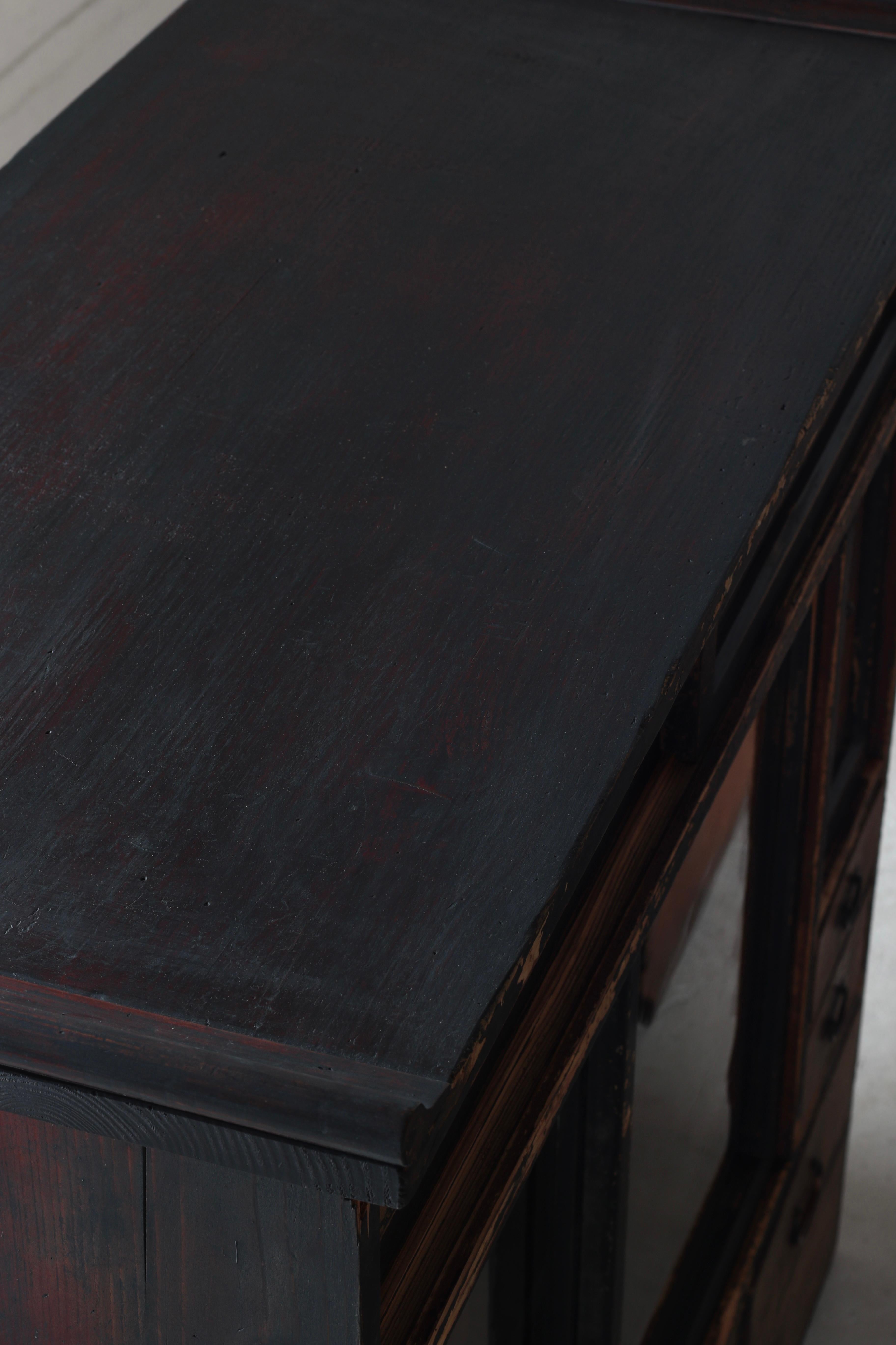 Antico gabinetto giapponese per il tè / Deposito per tansu / Circa 1900 / Wabi-sabi in vendita 10