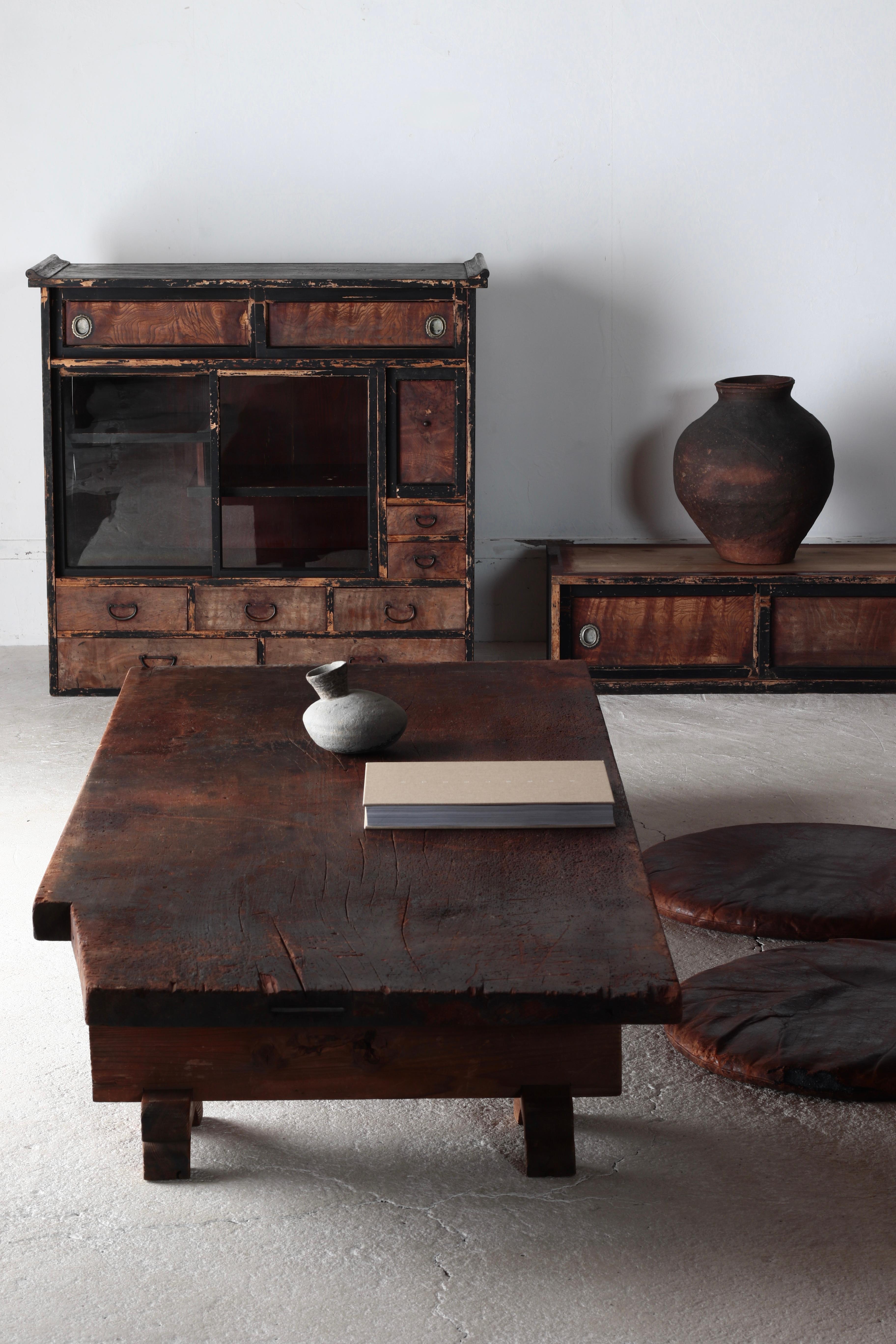 Antico gabinetto giapponese per il tè / Deposito per tansu / Circa 1900 / Wabi-sabi In condizioni buone in vendita a Iwate-gun Shizukuishi-cho, Iwate Prefecture