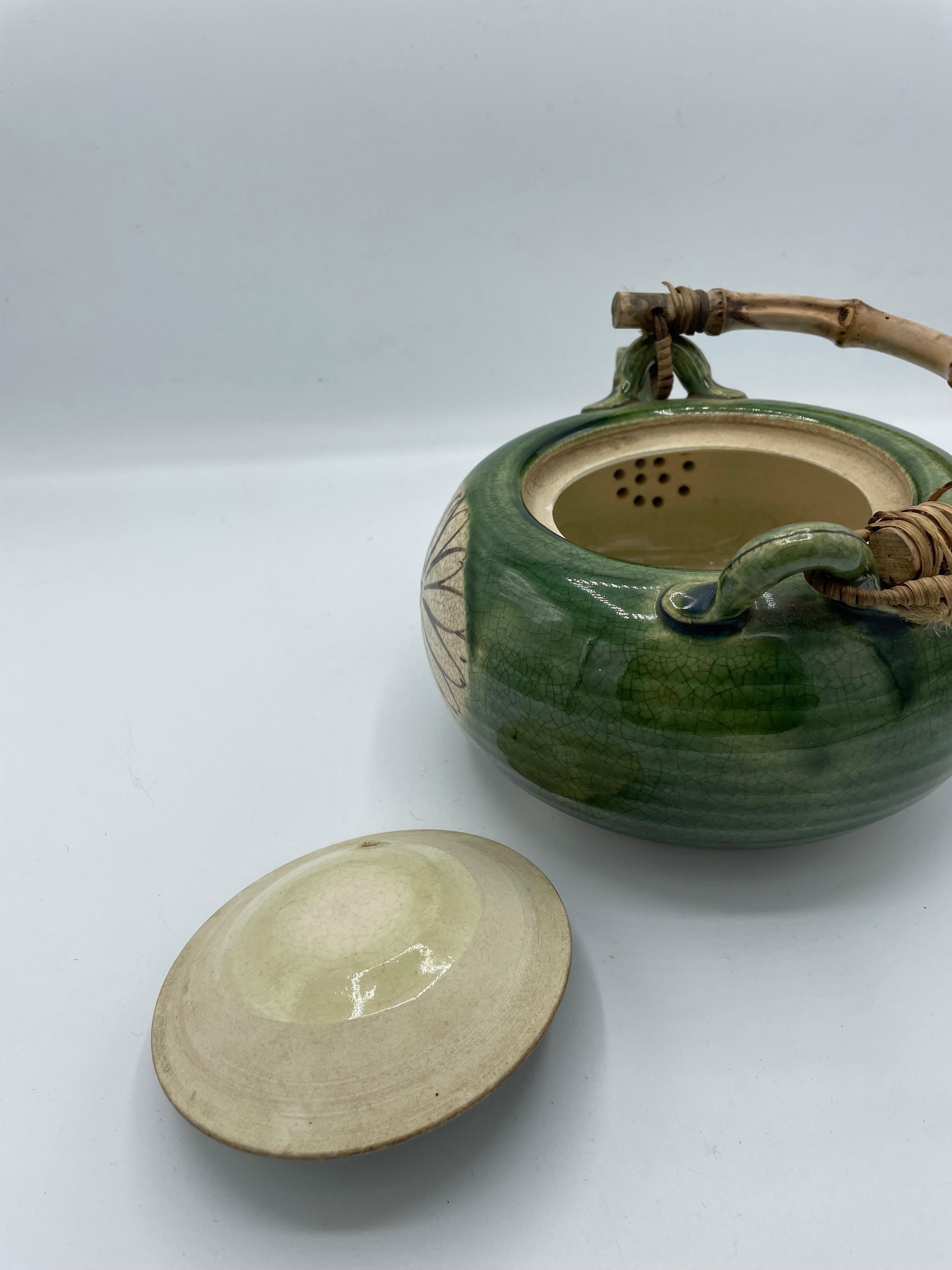 Japanese Antique Tea Pot Oribe Style, 1920s 3