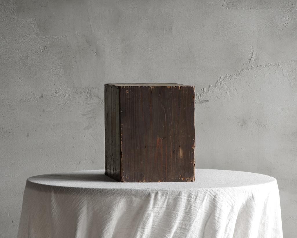 Boîte japonaise ancienne à trois tiroirs, époque Taisho (1912-1926), Wabi Sabi #2 Bon état - En vente à Hitachiomiya-shi, 08