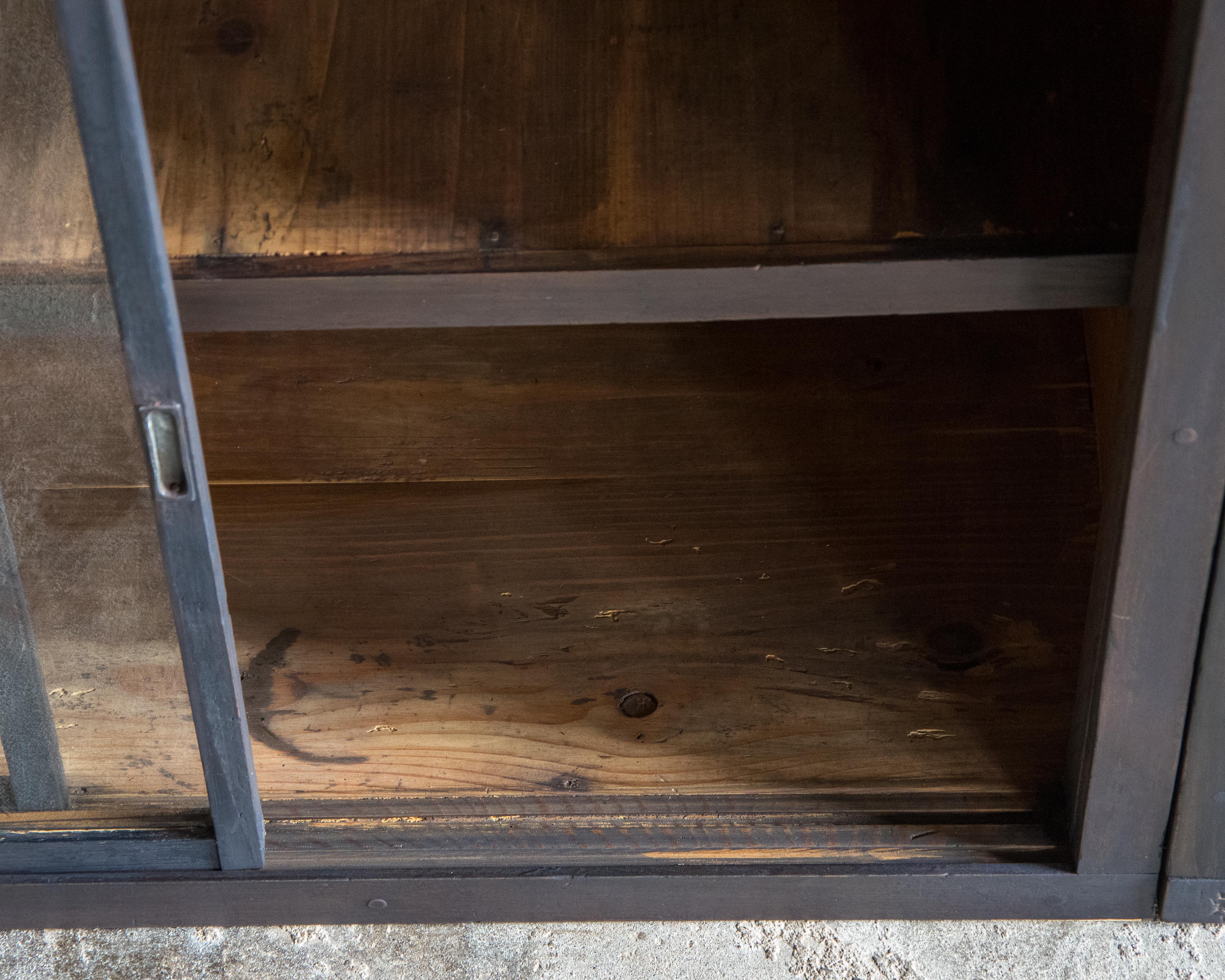 Credenza antica giapponese a tre sezioni, fine Meiji (1890-1912) in vendita 12