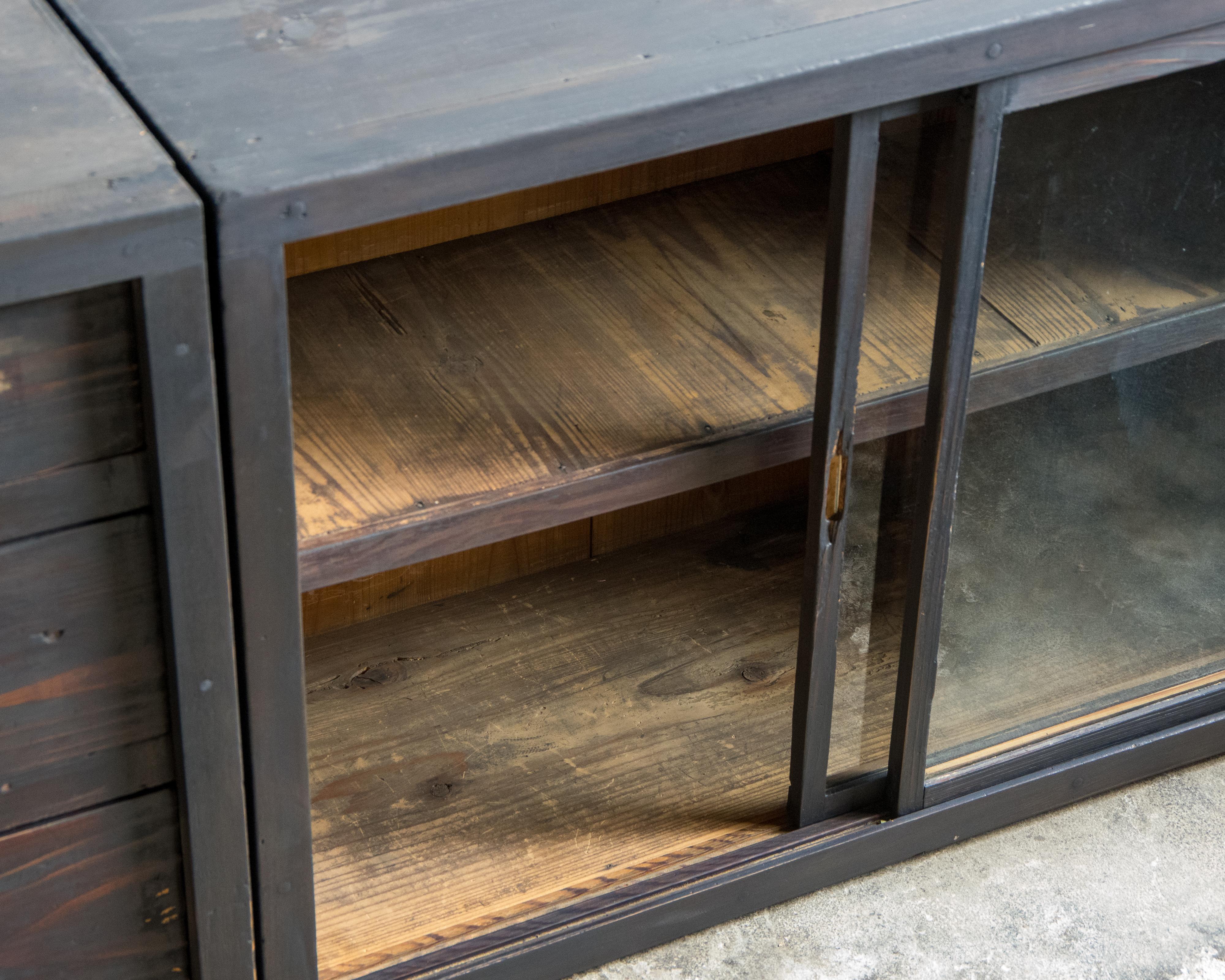 Credenza antica giapponese a tre sezioni, fine Meiji (1890-1912) in vendita 13