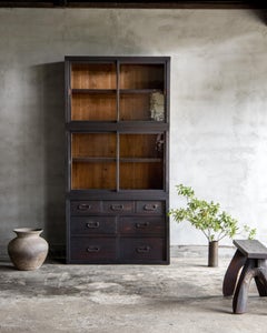 Armario antiguo japonés de tres cuerpos, Meiji tardío (1890-1912)