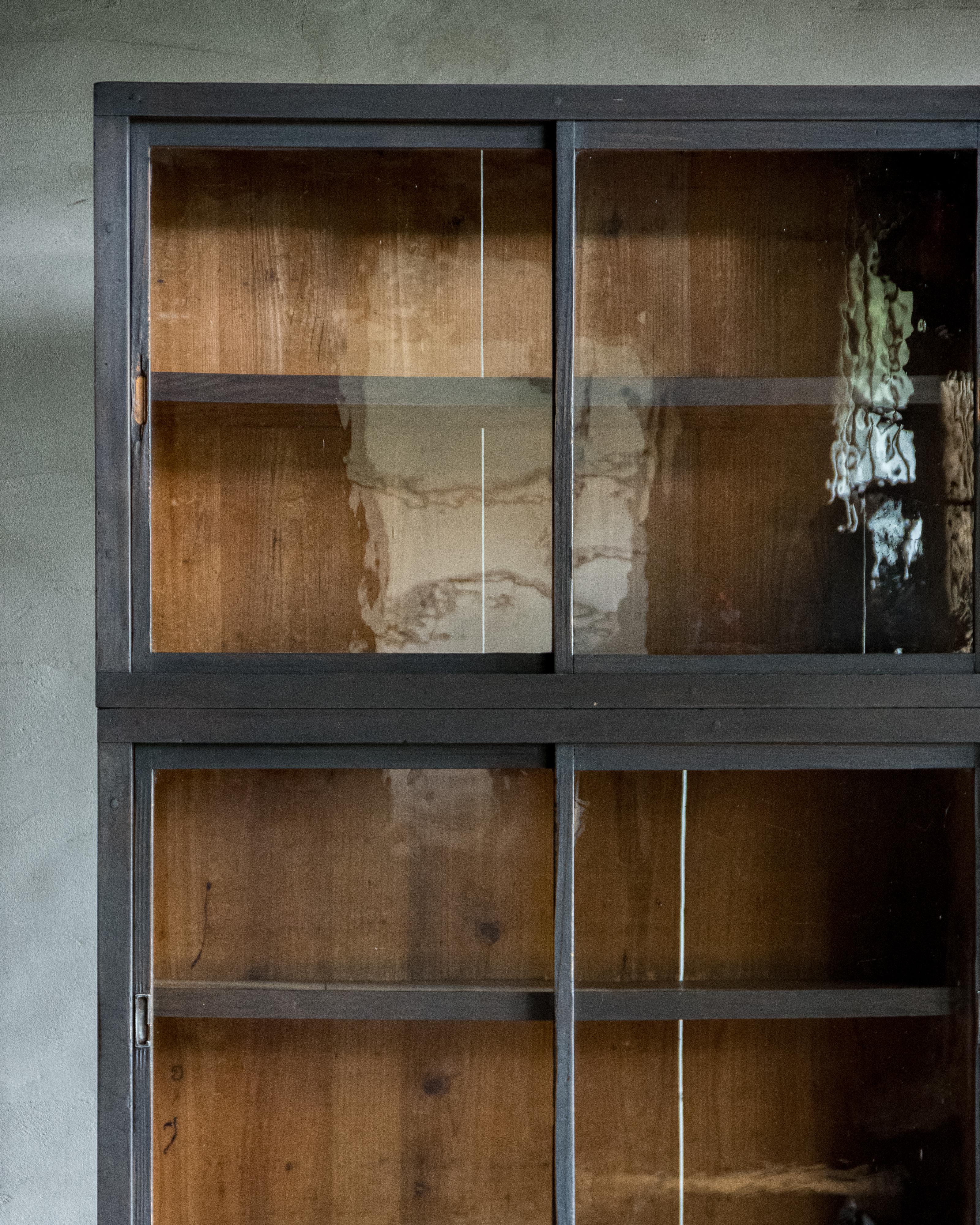 XX secolo Credenza antica giapponese a tre sezioni, fine Meiji (1890-1912) in vendita