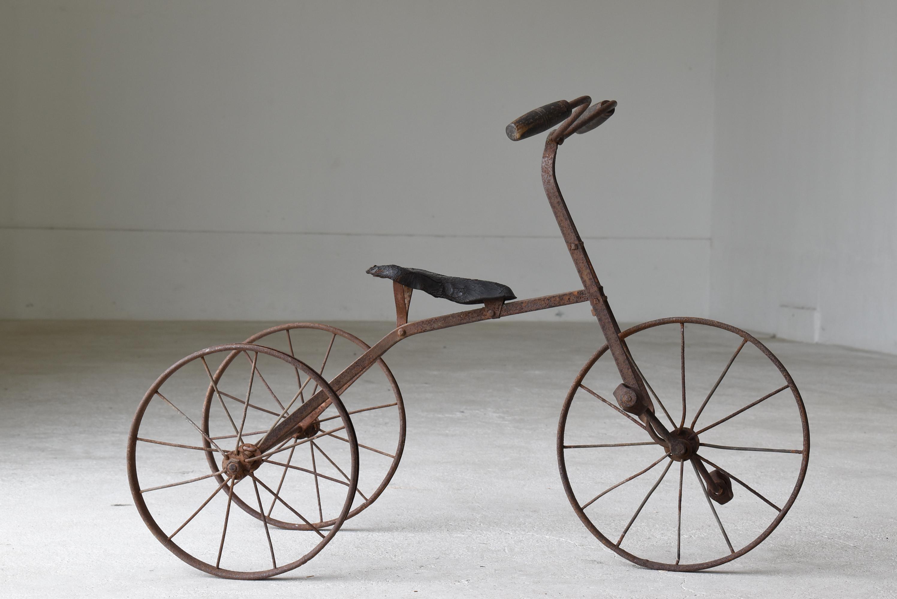 Japanese Antique Tricycle 1900s-1940s / Three Wheeler Figurine Wabi Sabi Object 2